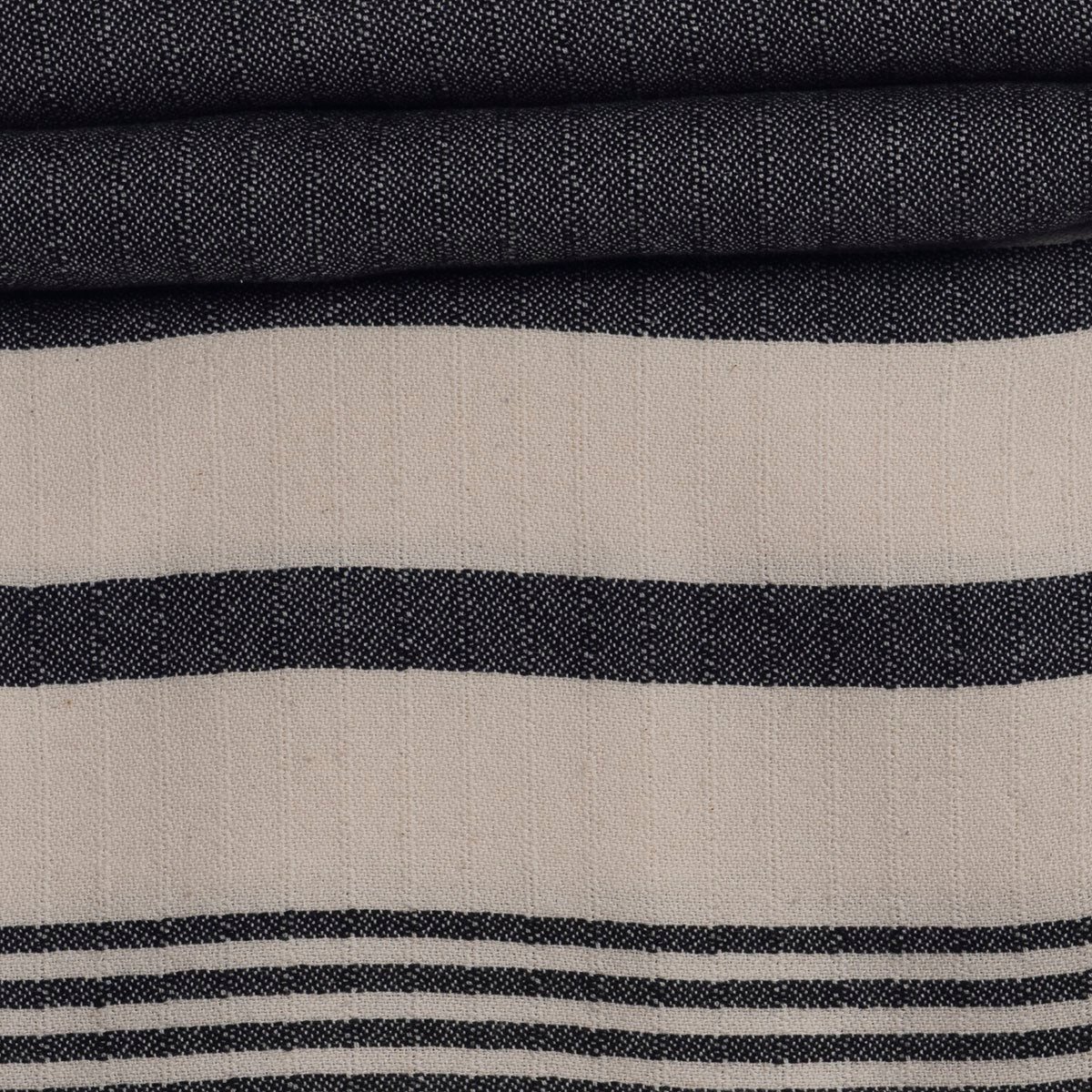 Tabiat XL Throw Black