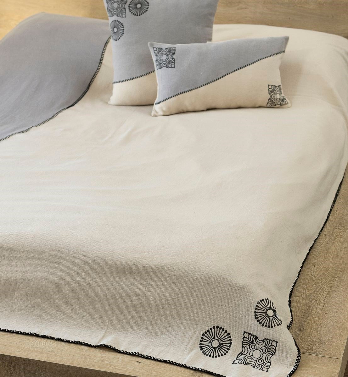 Zarife Throw Taupe - Dark Grey