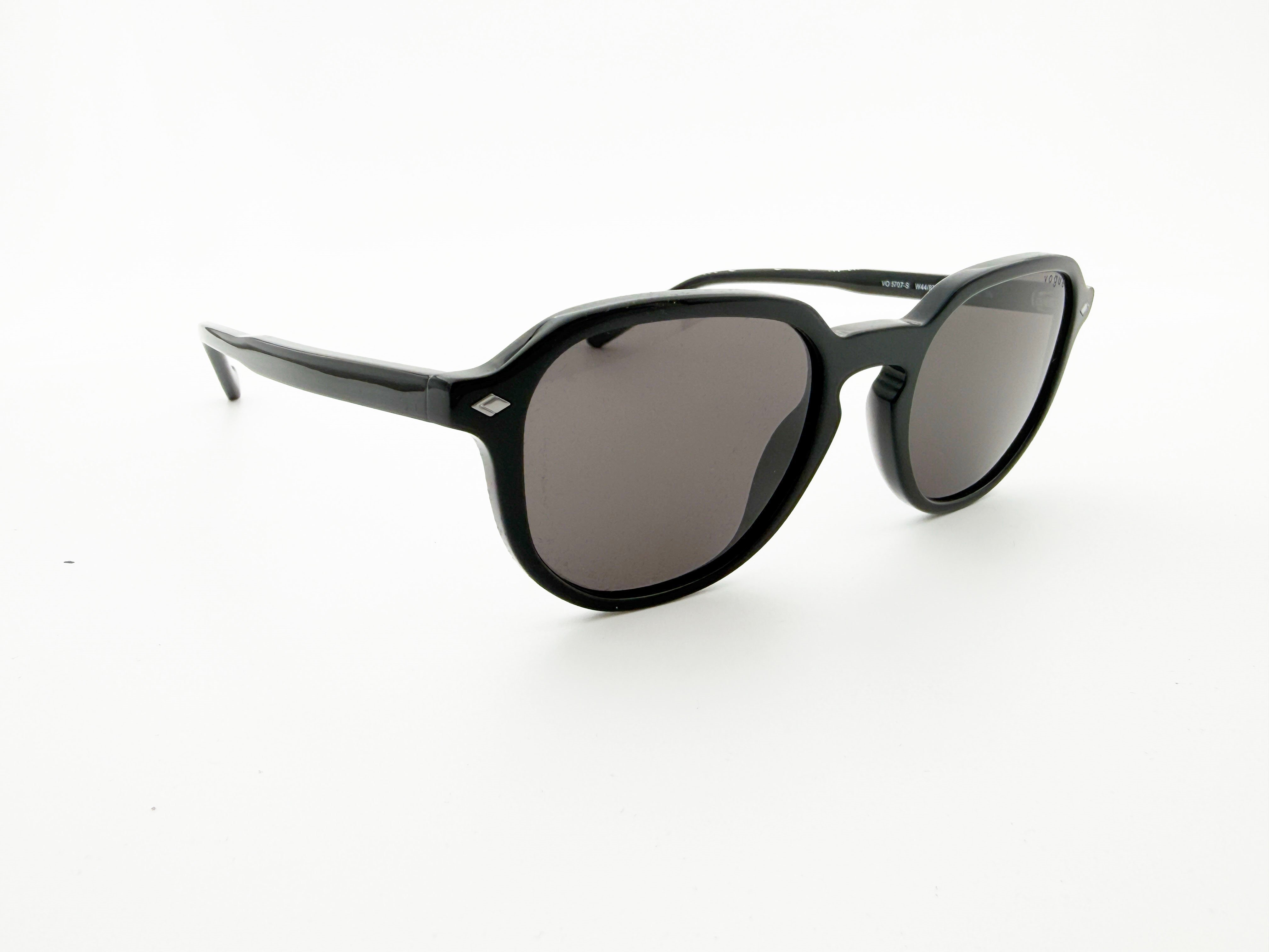 VOGUE 5707S W44/87 51