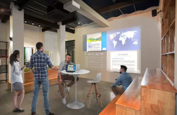 Epson EB-L520U Projeksiyon Cihazı