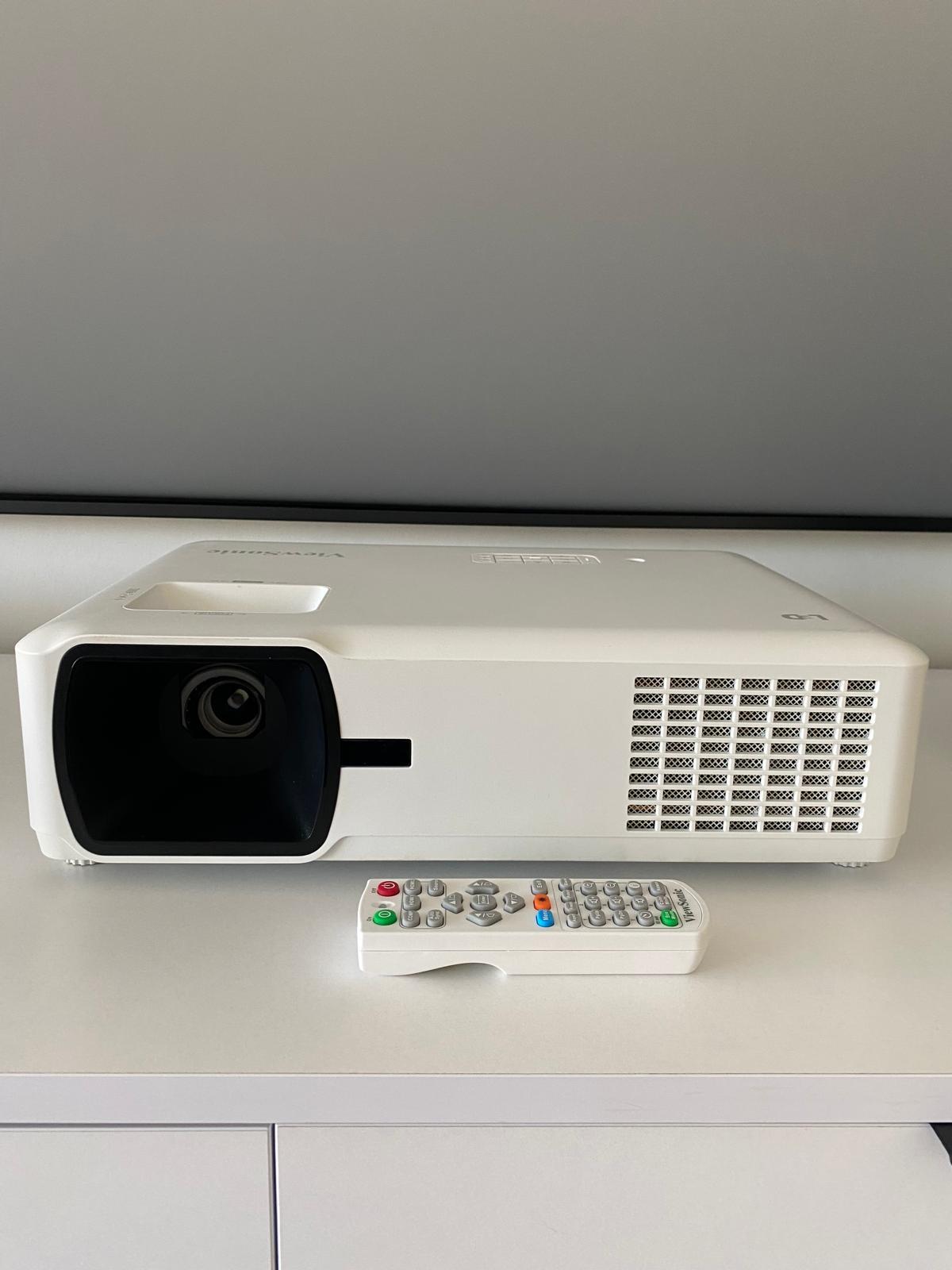 ViewSonic LS610HDH 2.El Projeksiyon Cihazı