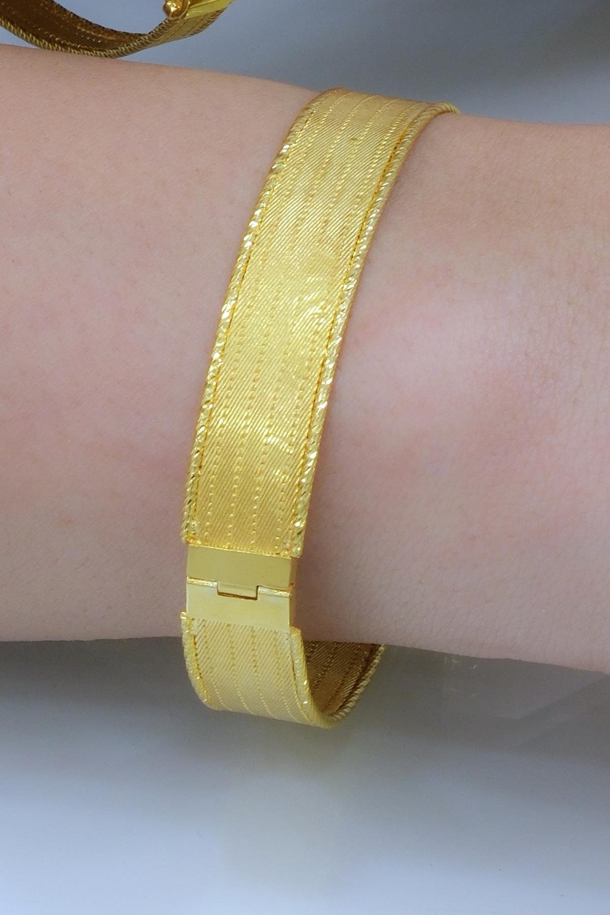 Odesa 14 Ayar Hasır Altın Kelepçe Bilezik