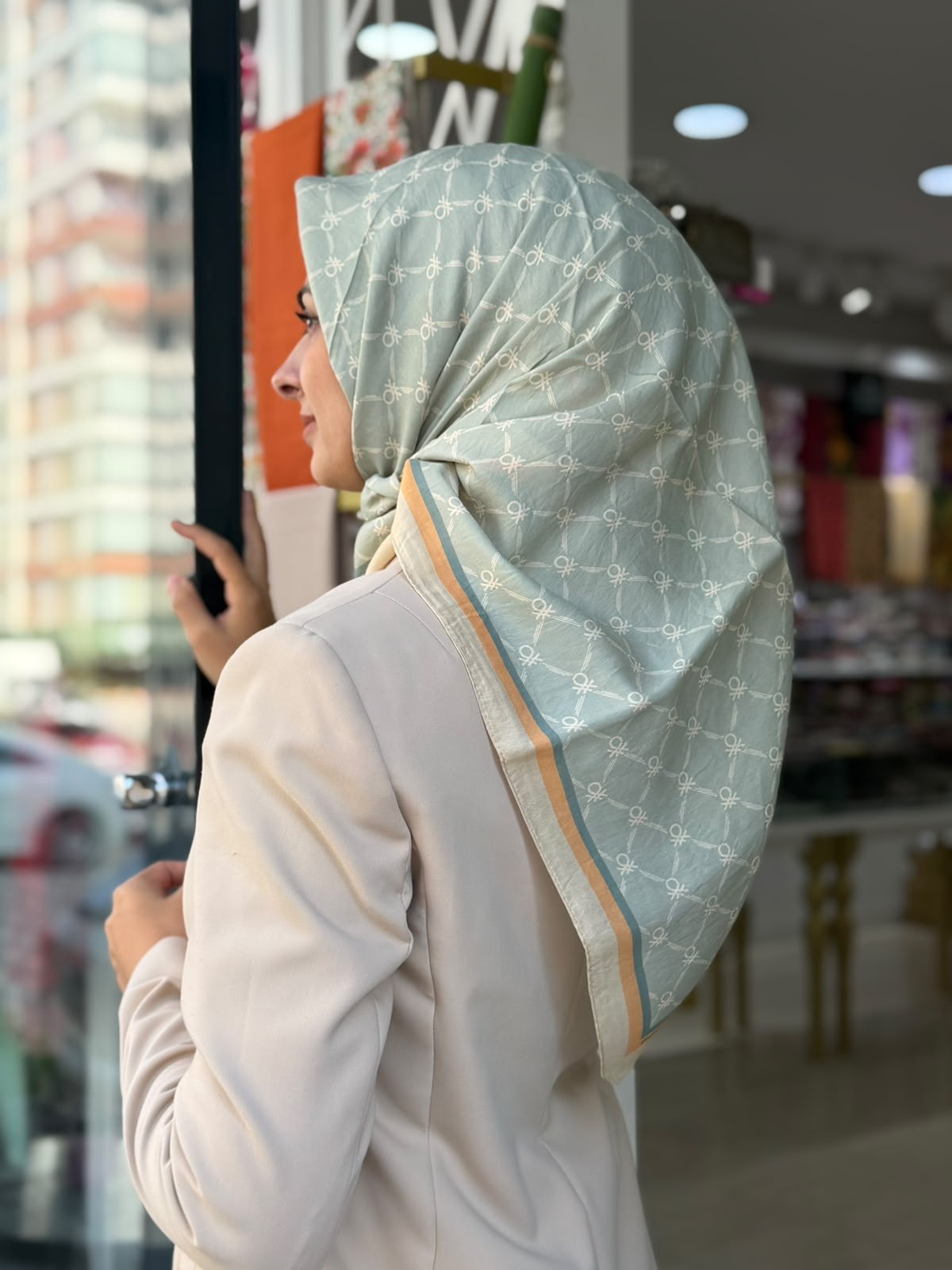 Benetton Desenli Eşarp