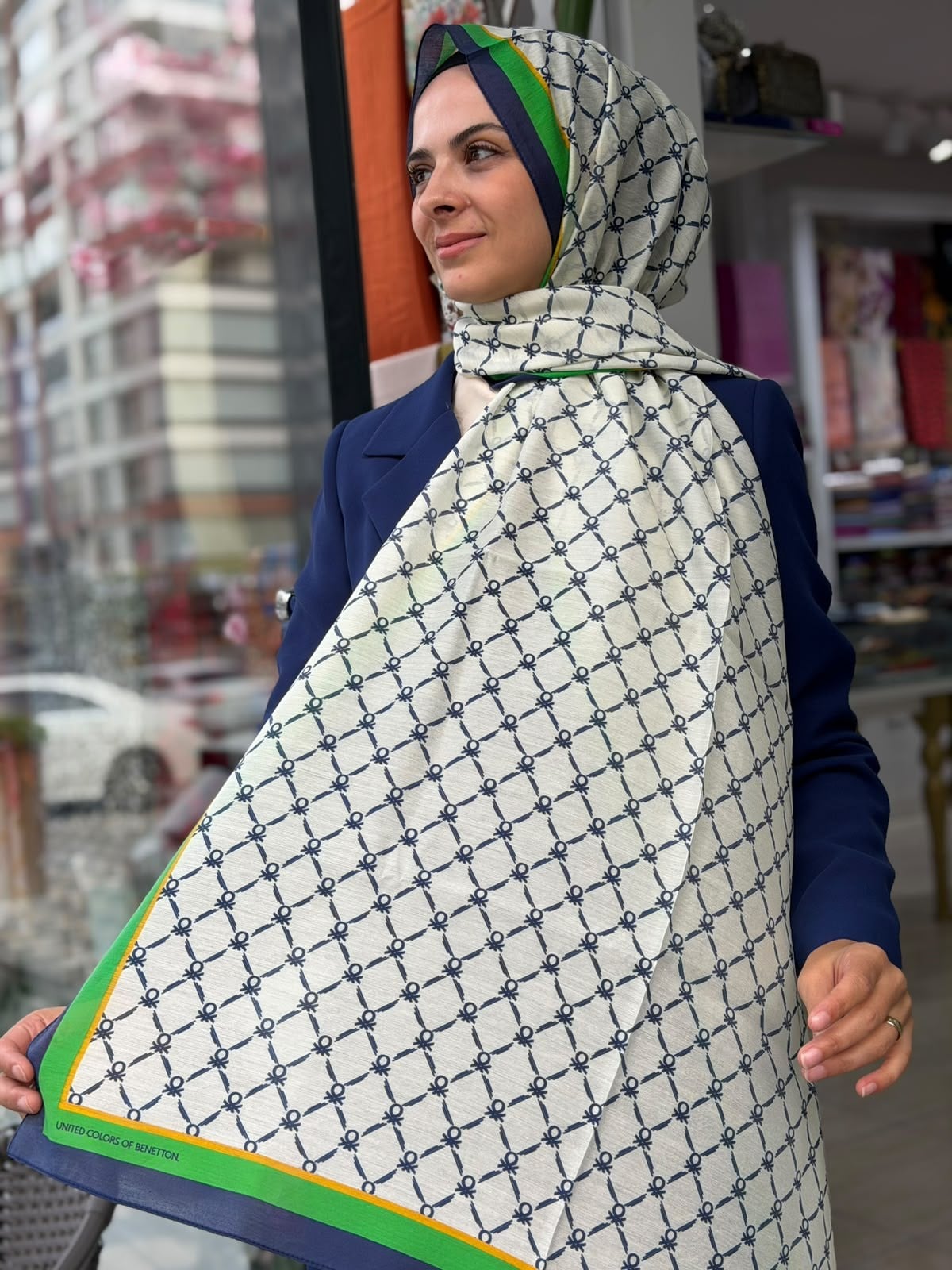 Benetton Desenli Şal