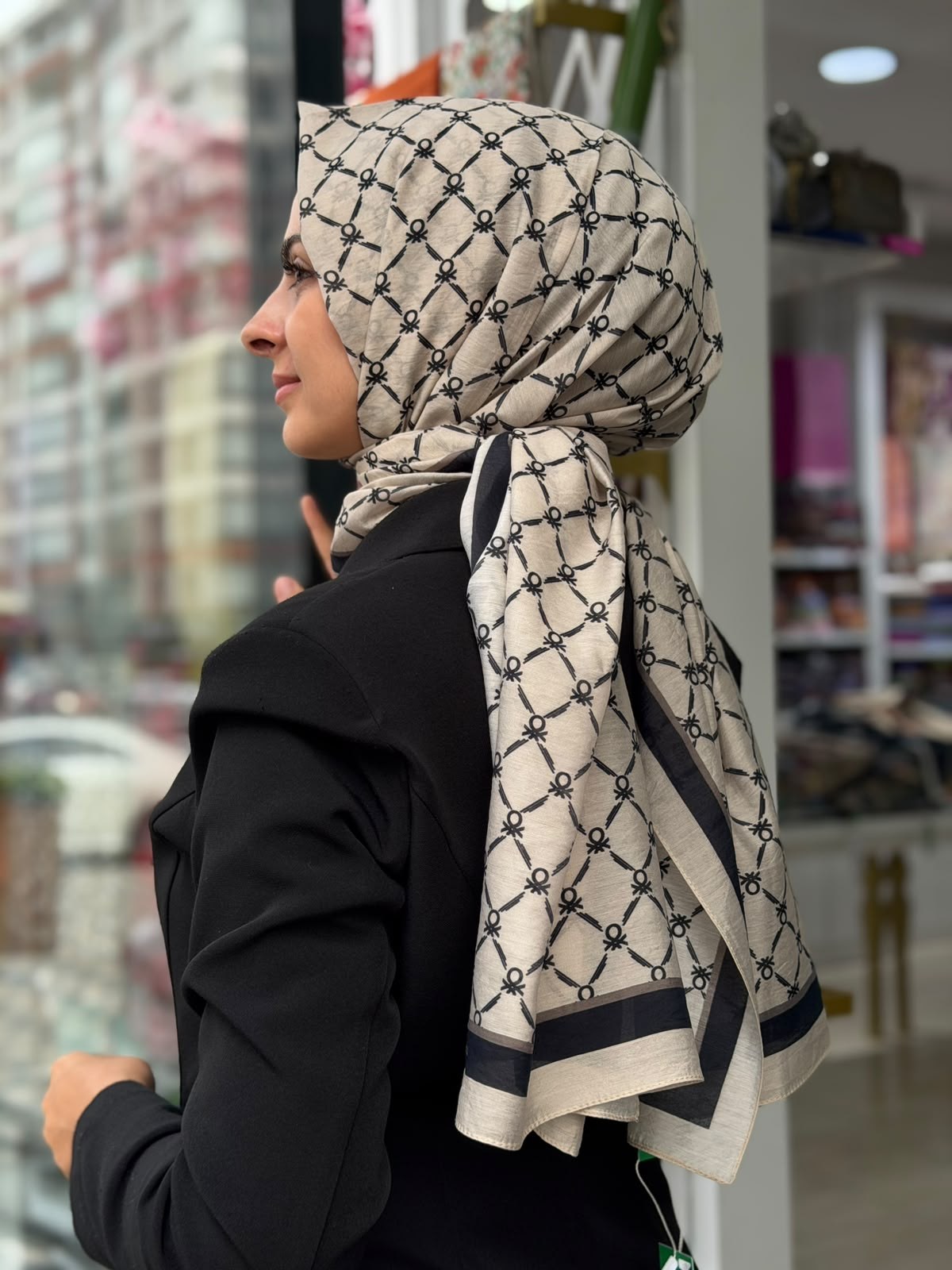 Benetton Desenli Şal