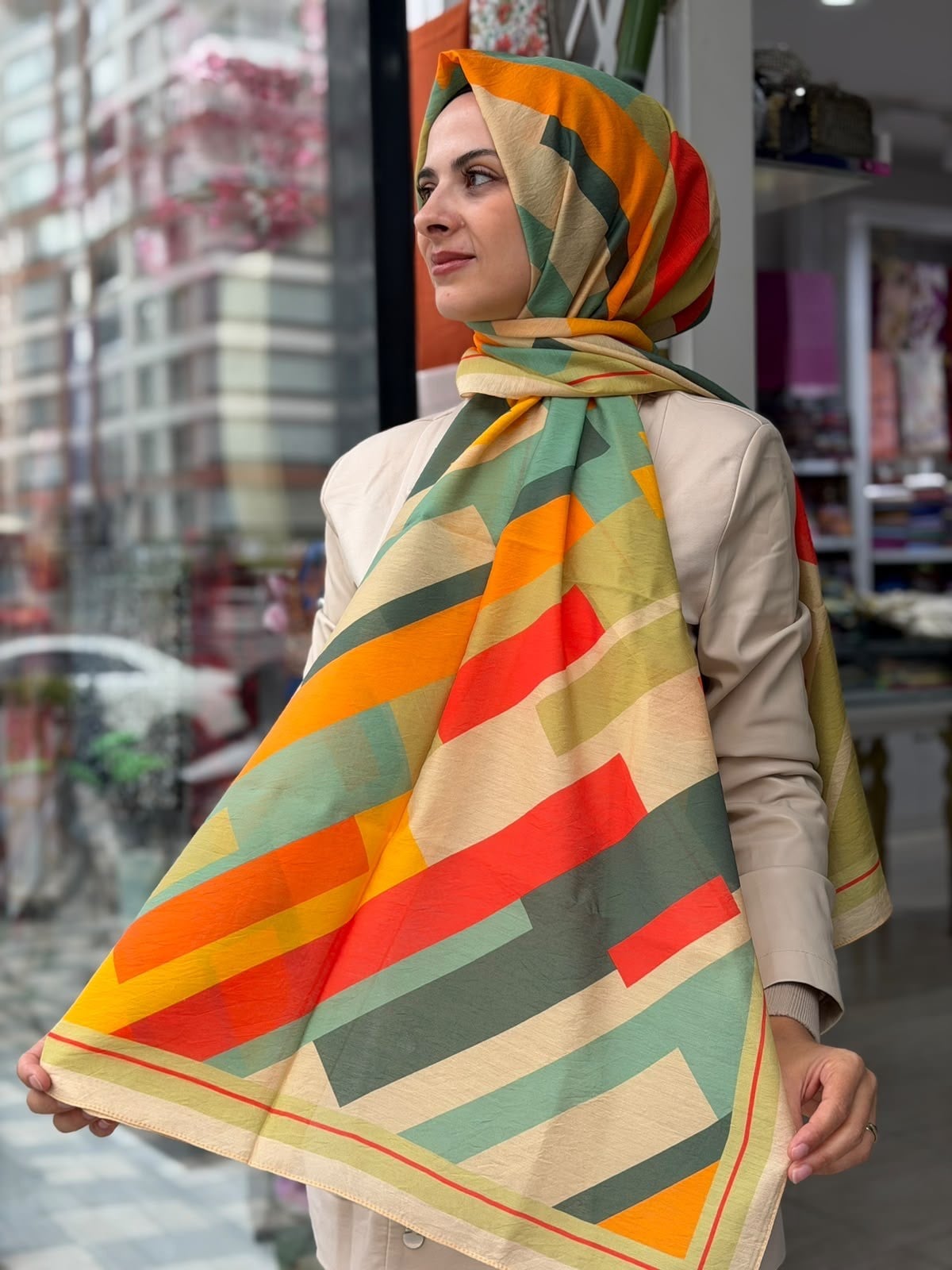 Benetton Desenli Şal