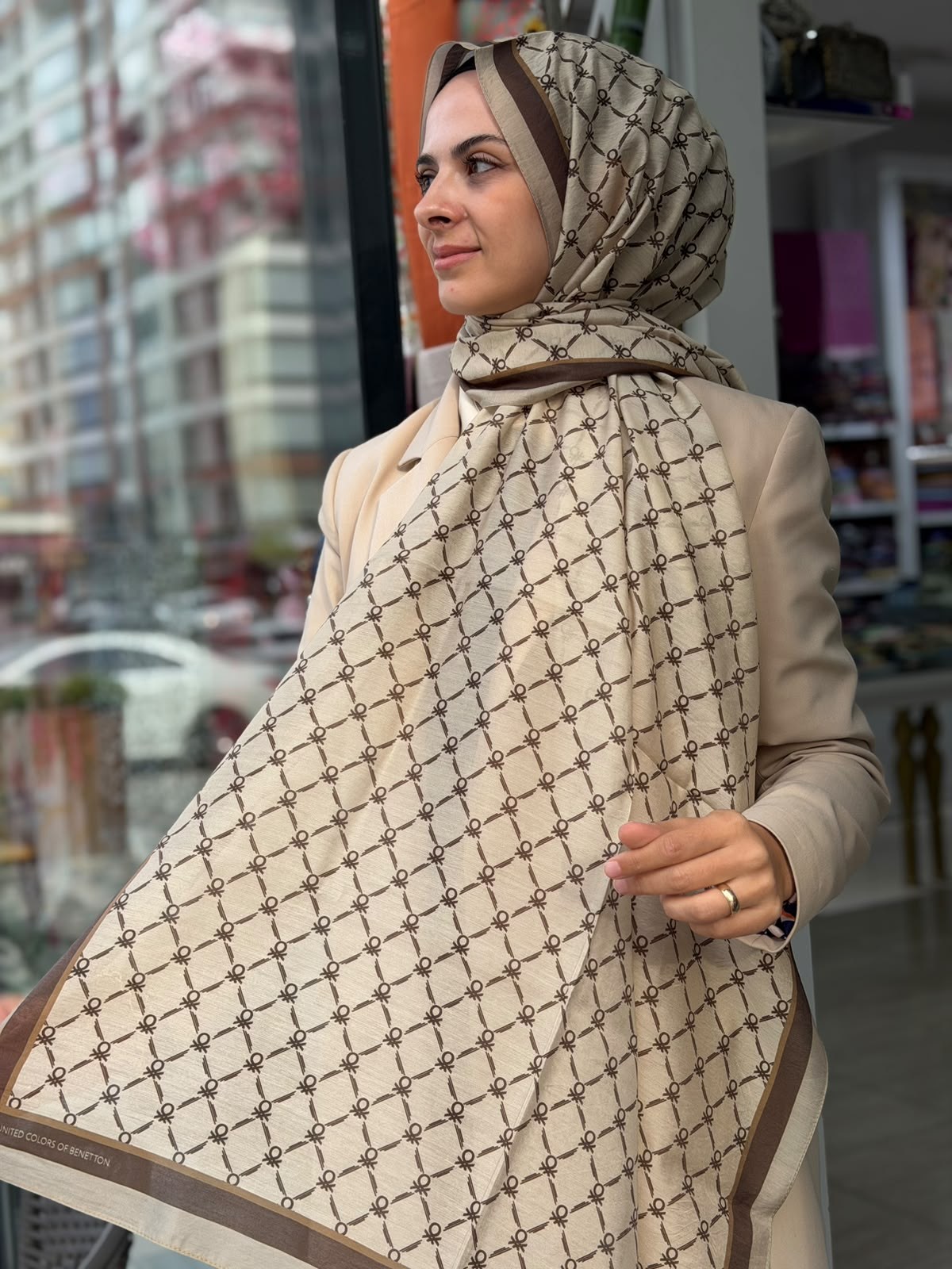 Benetton Desenli Şal
