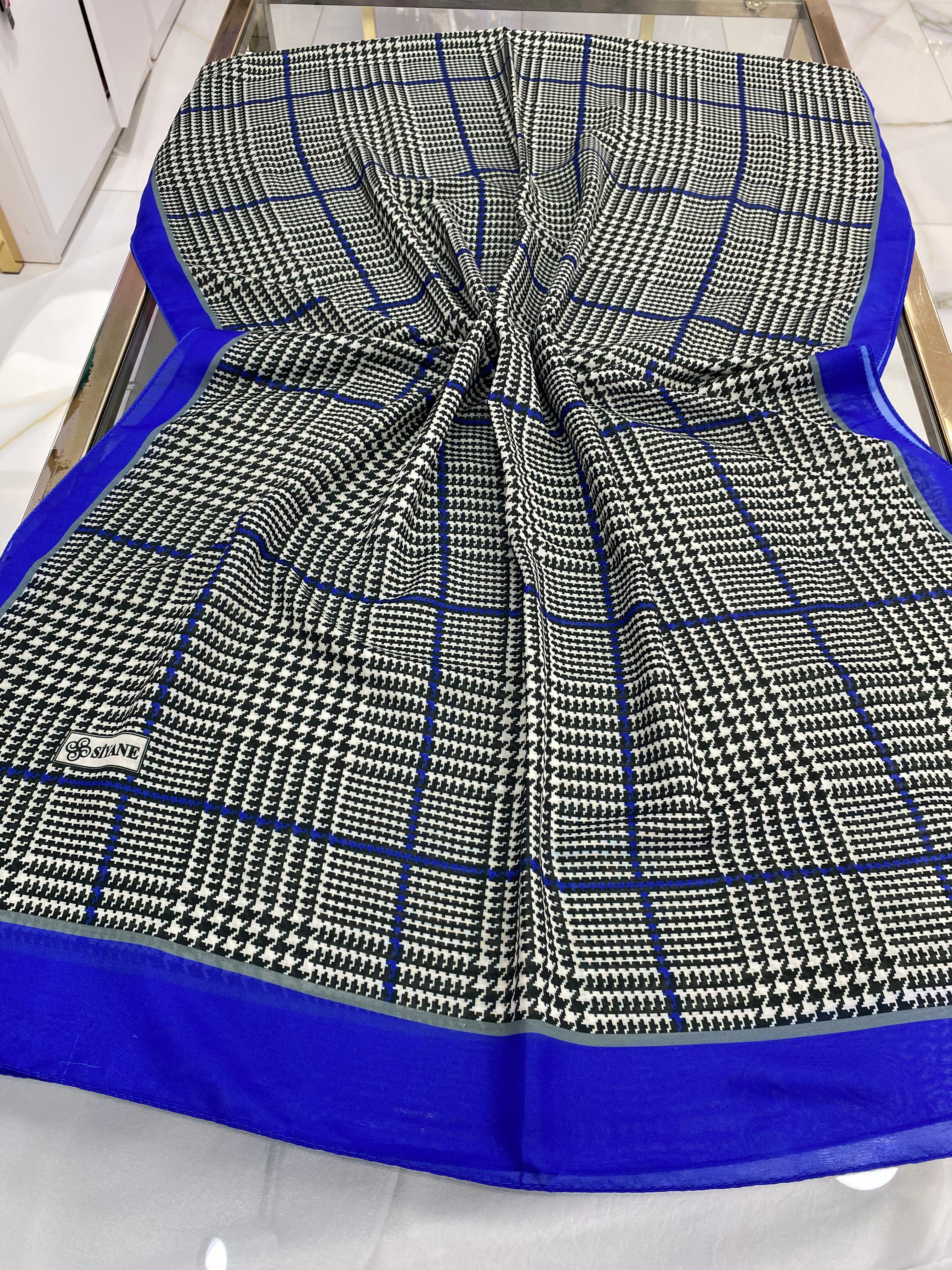 Desenli Pamuklu Şal (Saks)
