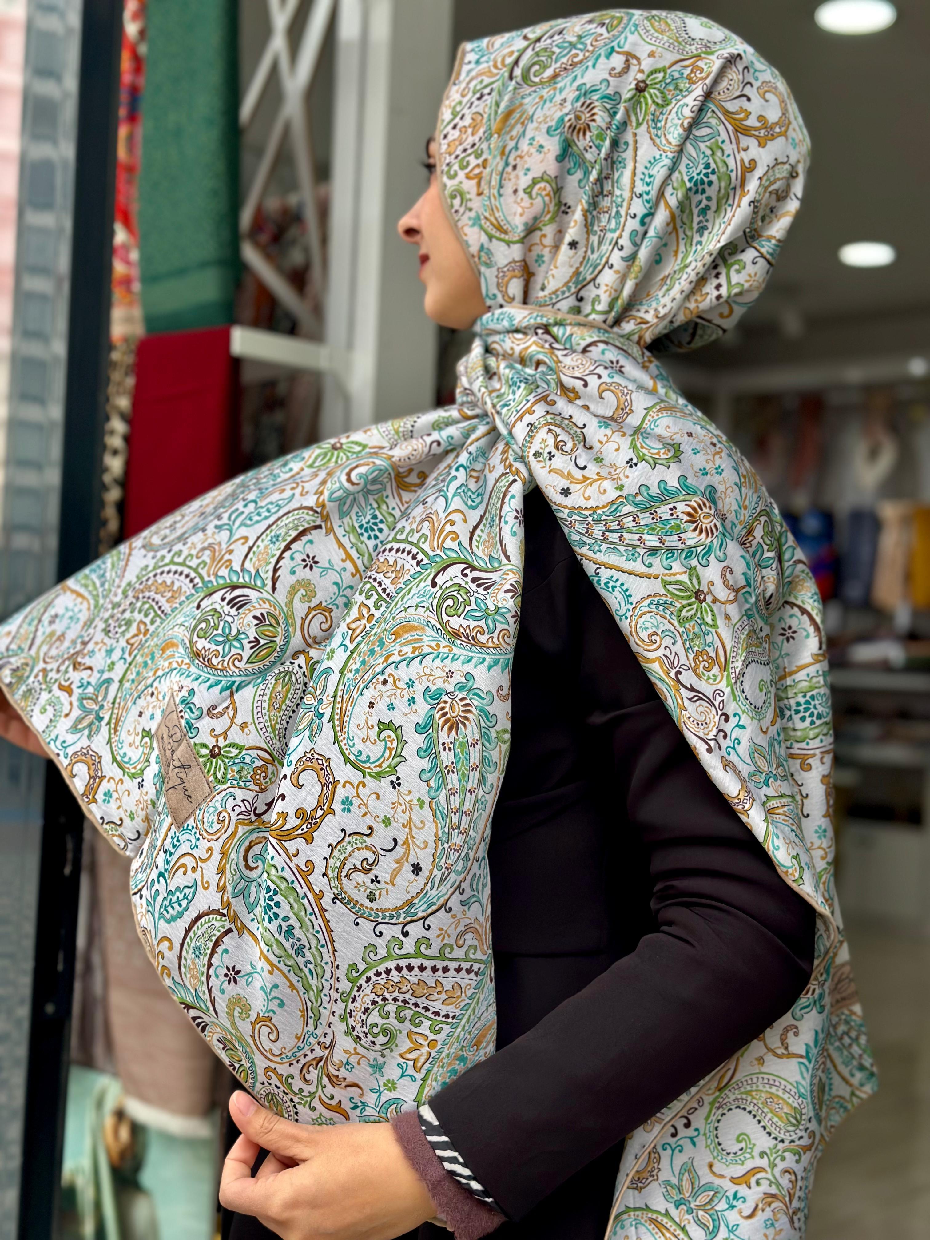 La Boutique Desenli Güz Şal 2402-01