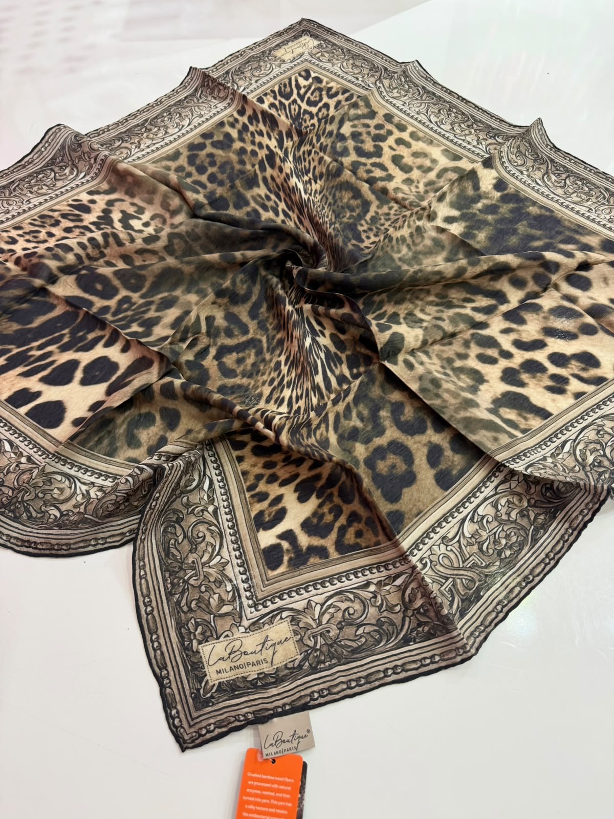 La Boutique Desenli Organik Eşarp 03