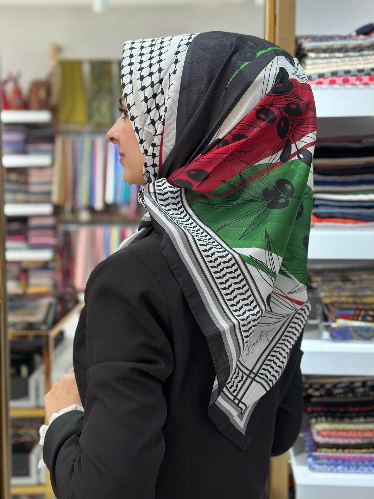 La Boutique  Desenli Özel Seri Eşarp Kefiye Modeli