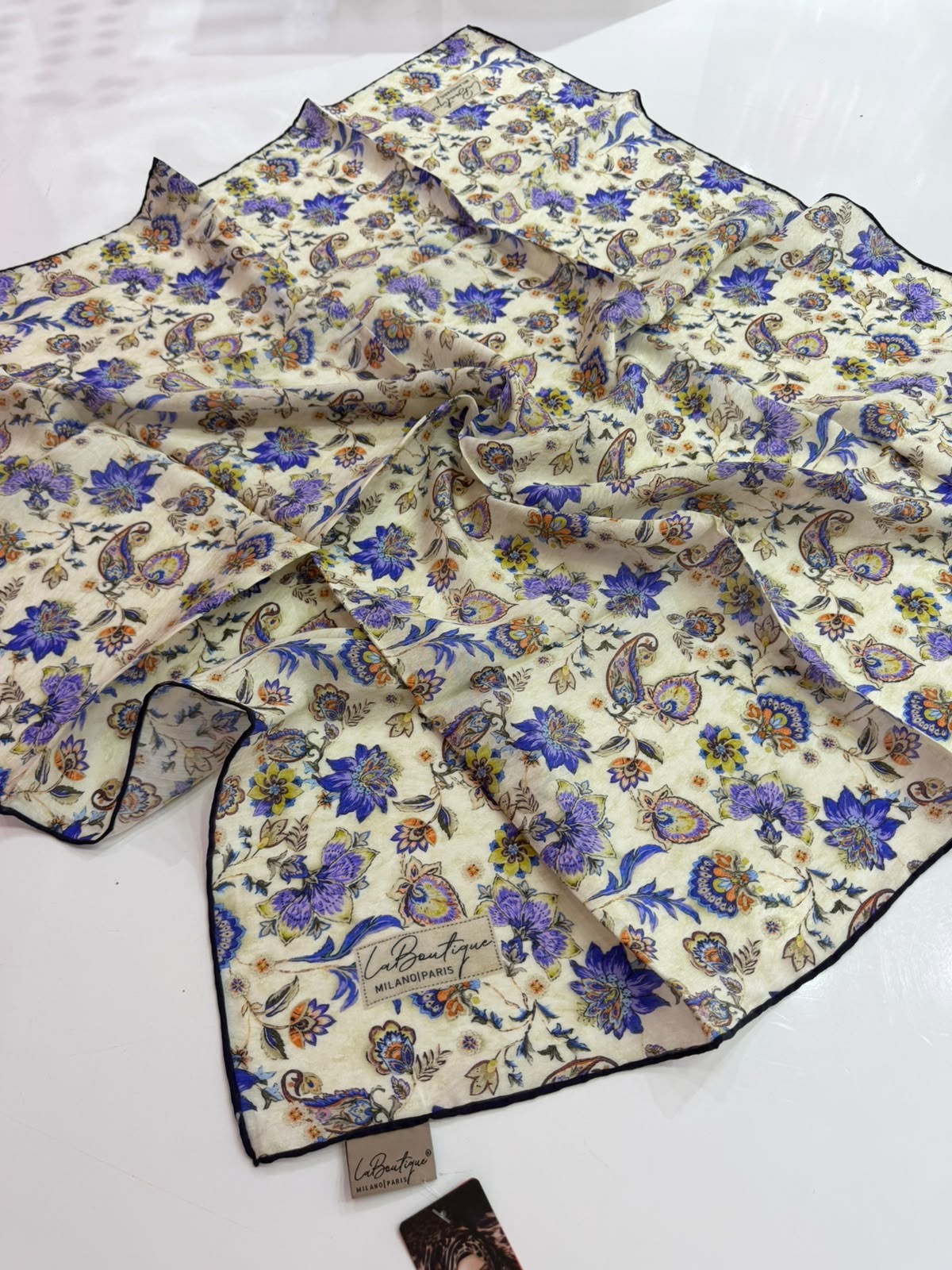 La Boutique Güz Eşarp 04
