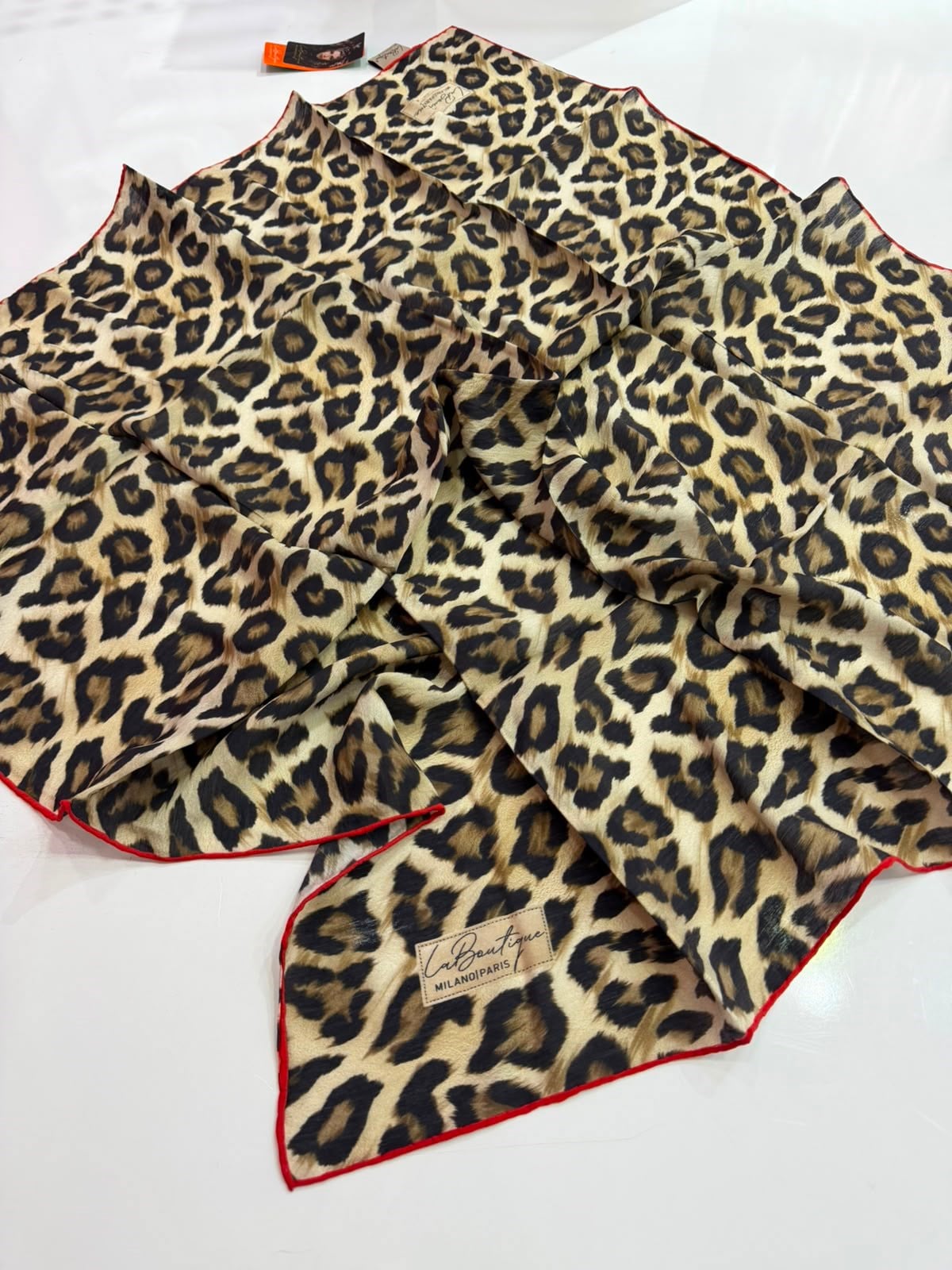 La Boutique Yeni Sezon Desenli Güz Yaz Serinliği Eşarp 01