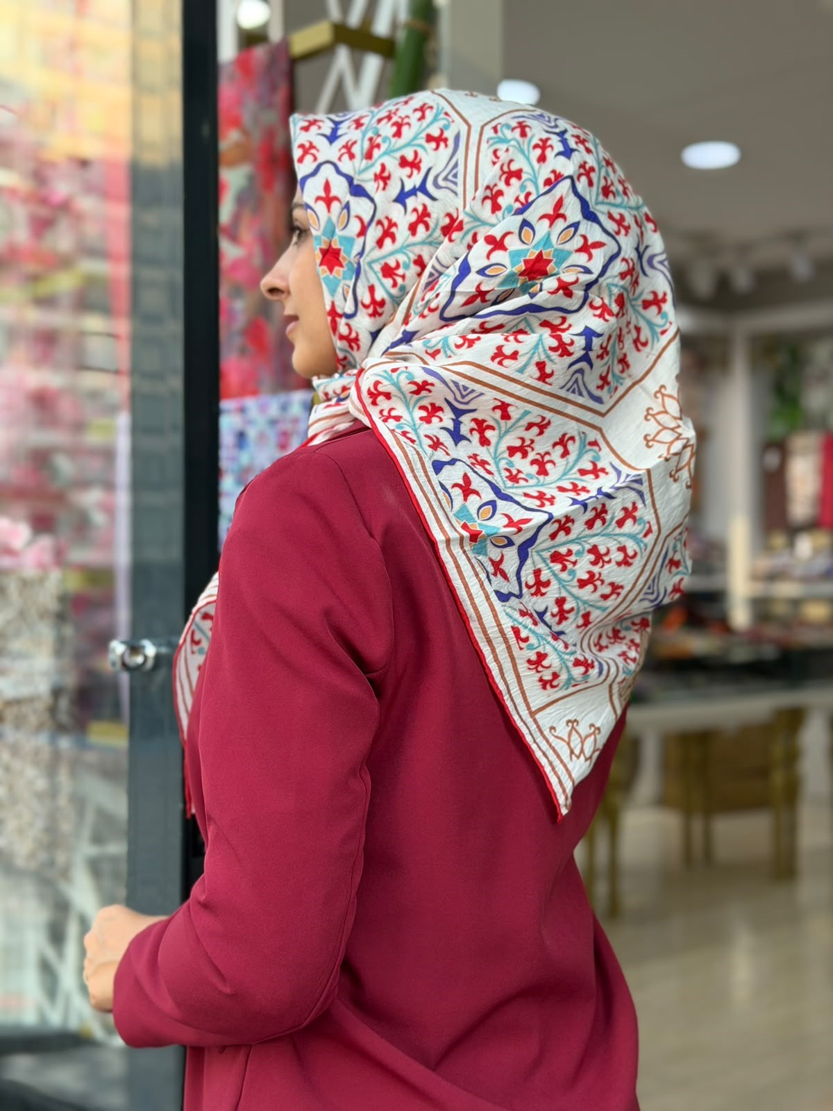 La Boutique Yeni Sezon Desenli Güz Yaz Serinliği Şal 01