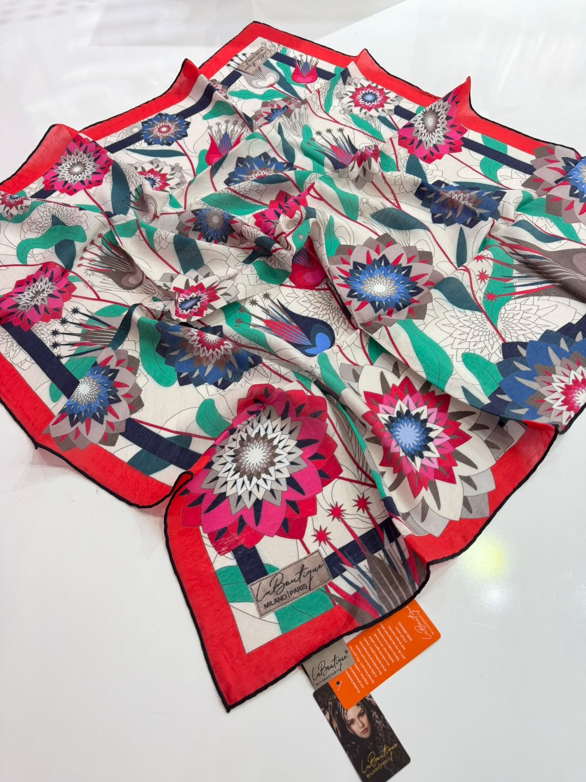 La Boutique Yeni Sezon Desenli Güz Yaz Serinliği Eşarp 01