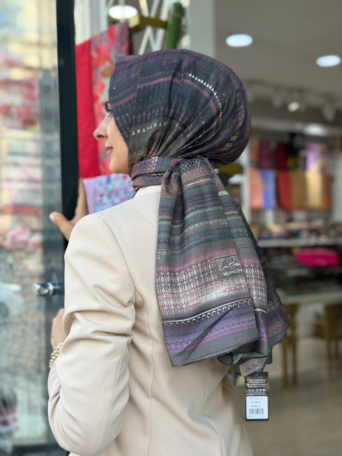La Boutique Yeni Sezon Desenli Özel Seri Şal 02