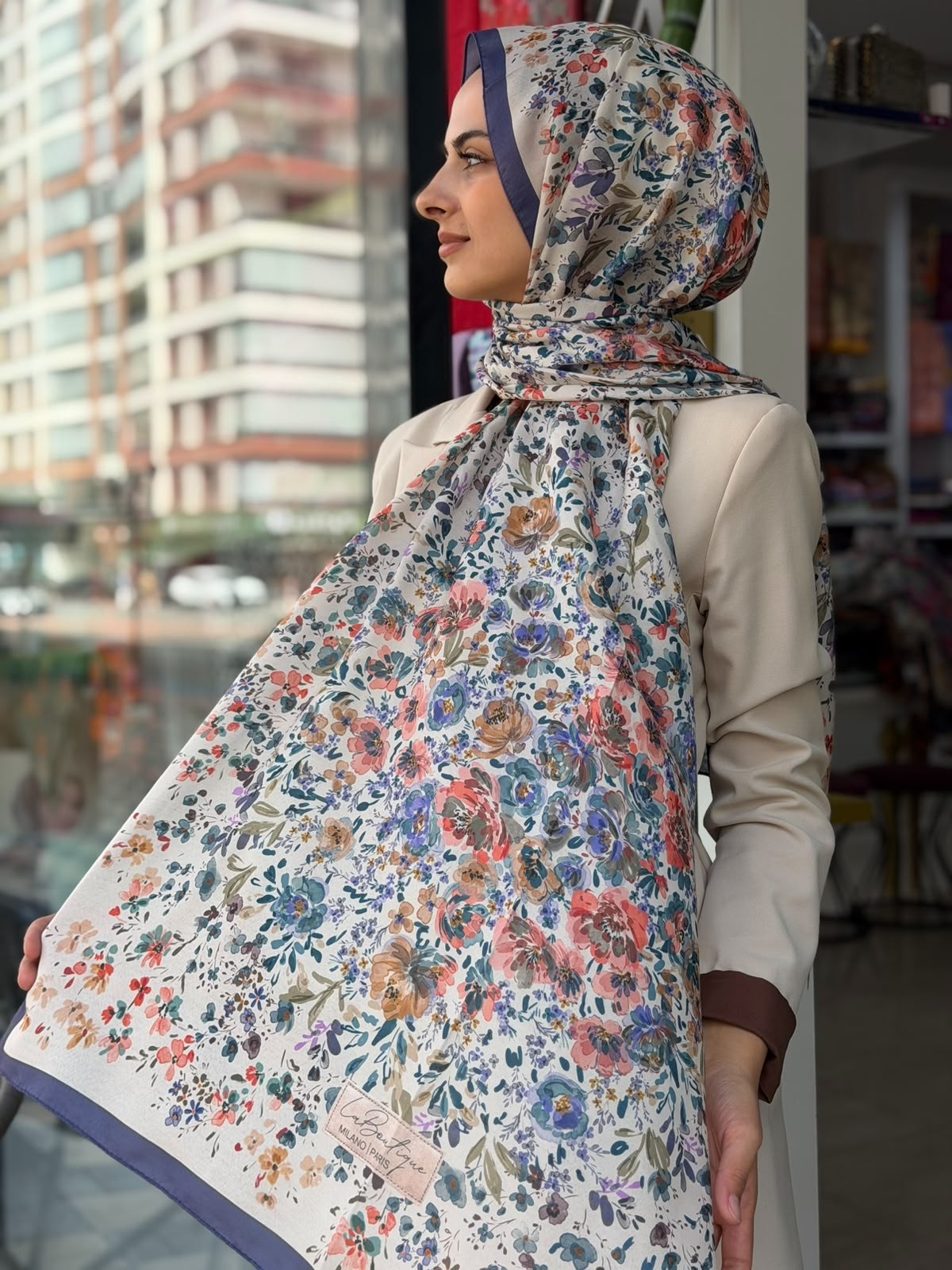 La Boutique Yeni Sezon Desenli Özel Seri Şal 04