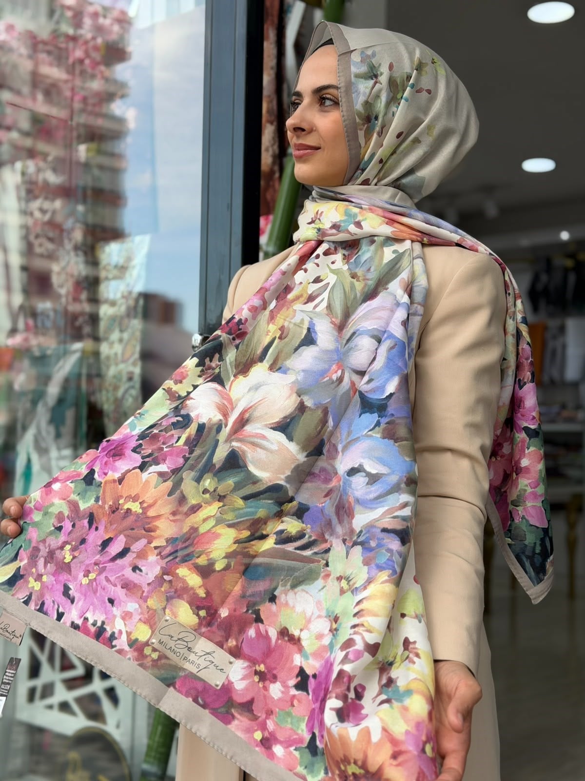 La Boutique Yeni Sezon Özel Seri Desenli Şal 05