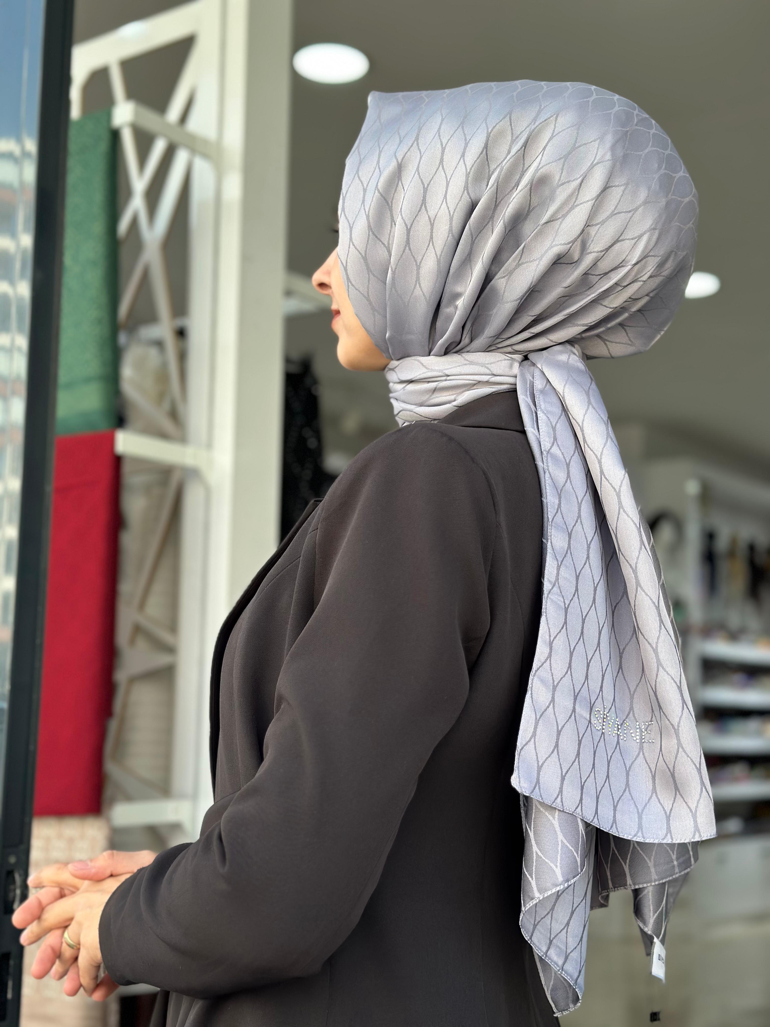 Siyane Jakarlı Şal Gümüş Rengi