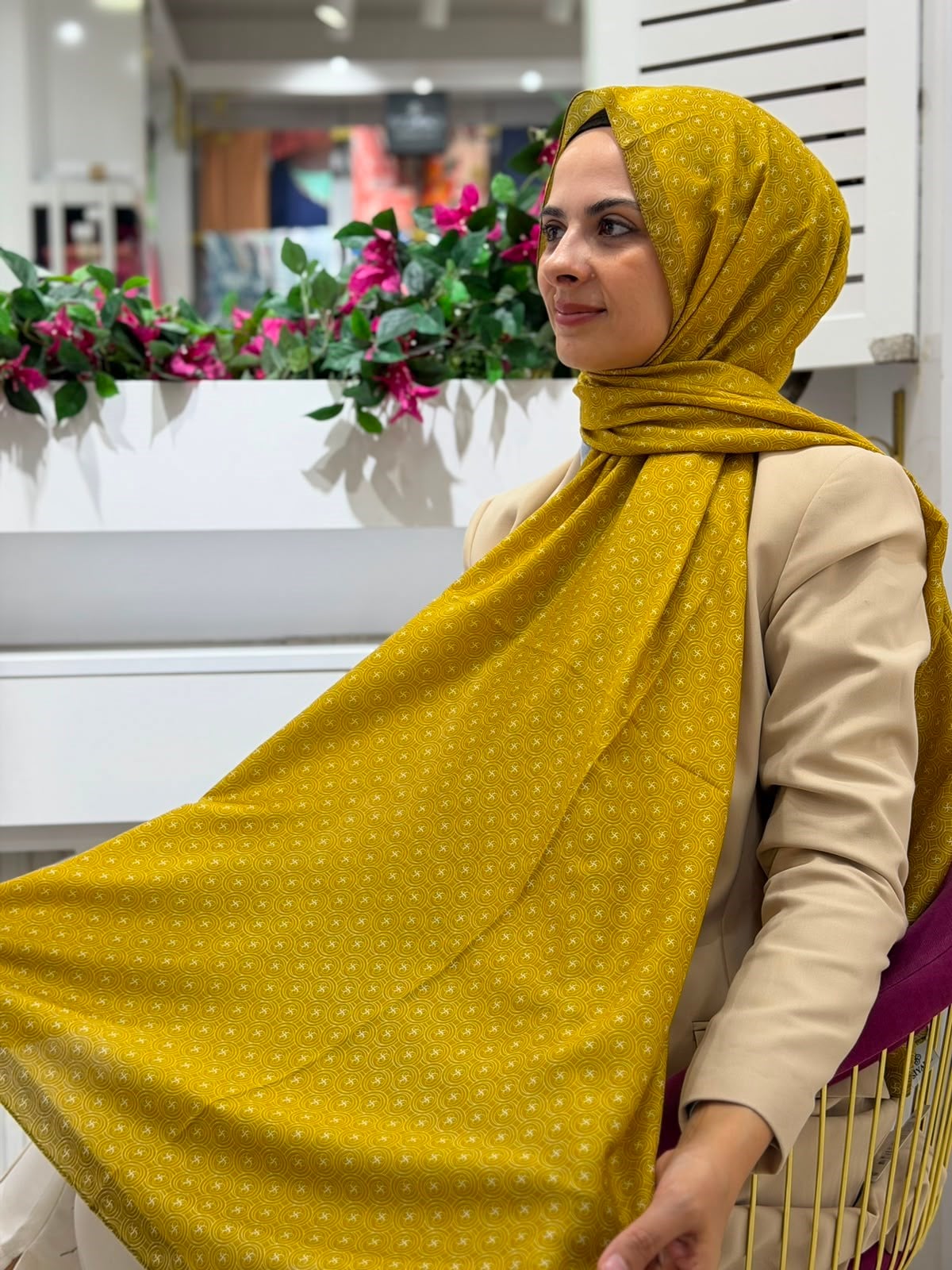 Siyane Logolu Desenli Şal 02