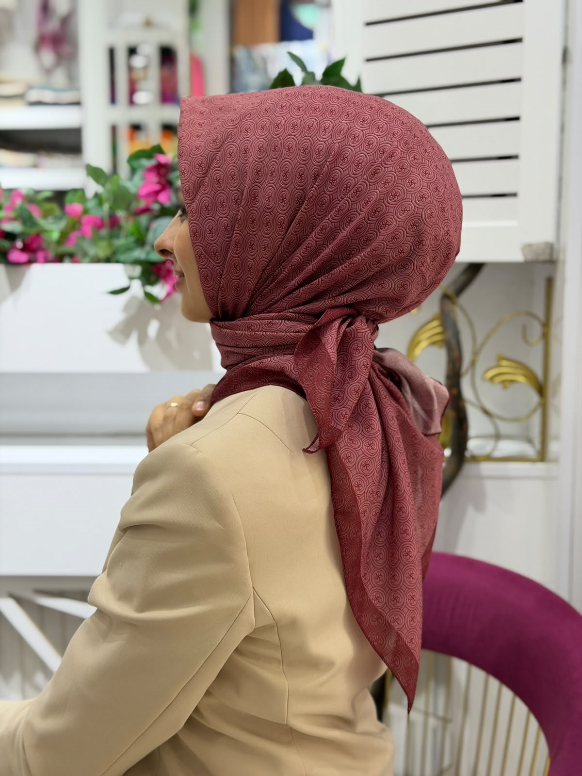 Siyane Logolu Soft Eşarp 13
