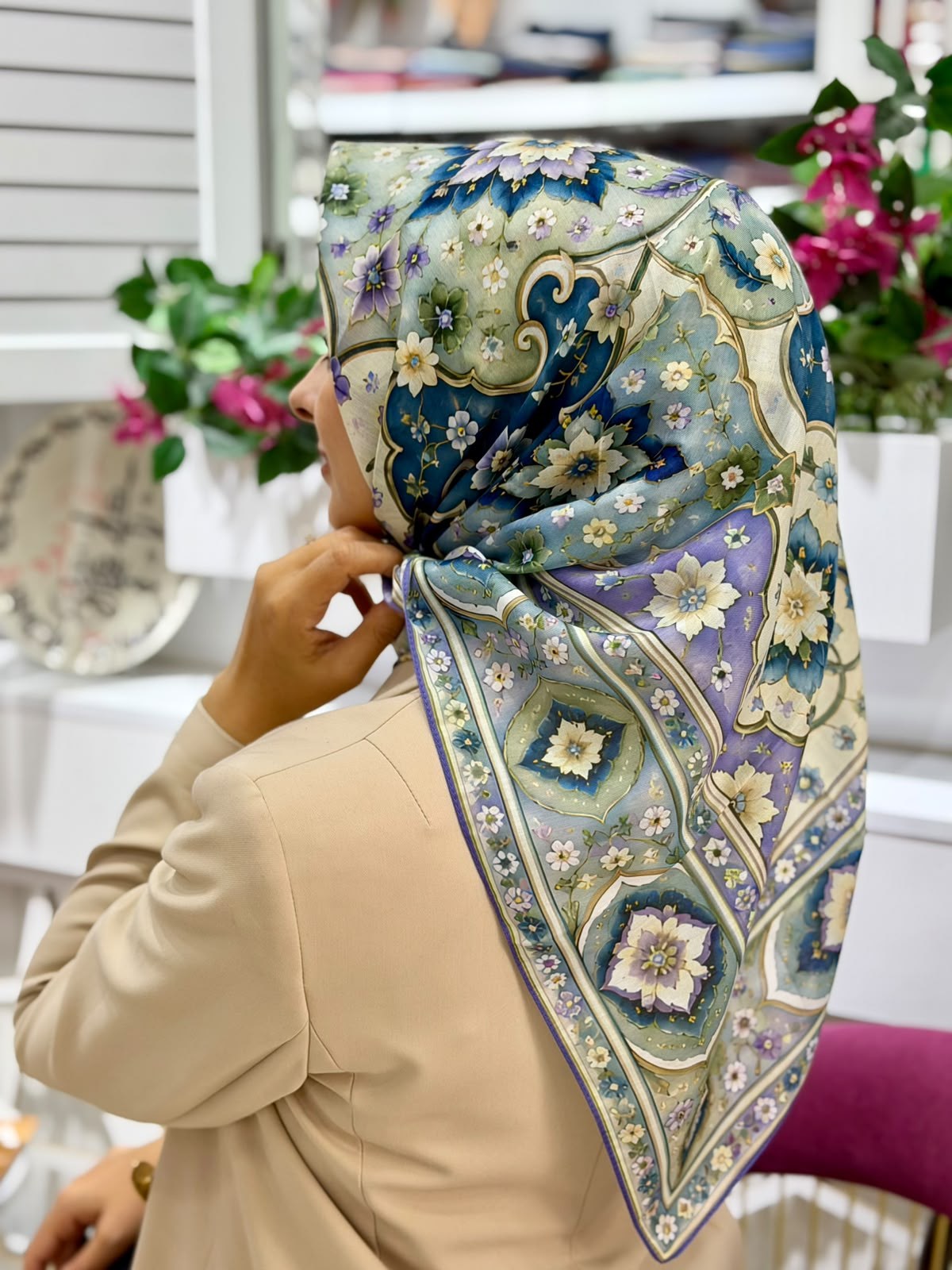 Siyane Nakkaş Desen Eşarp 07