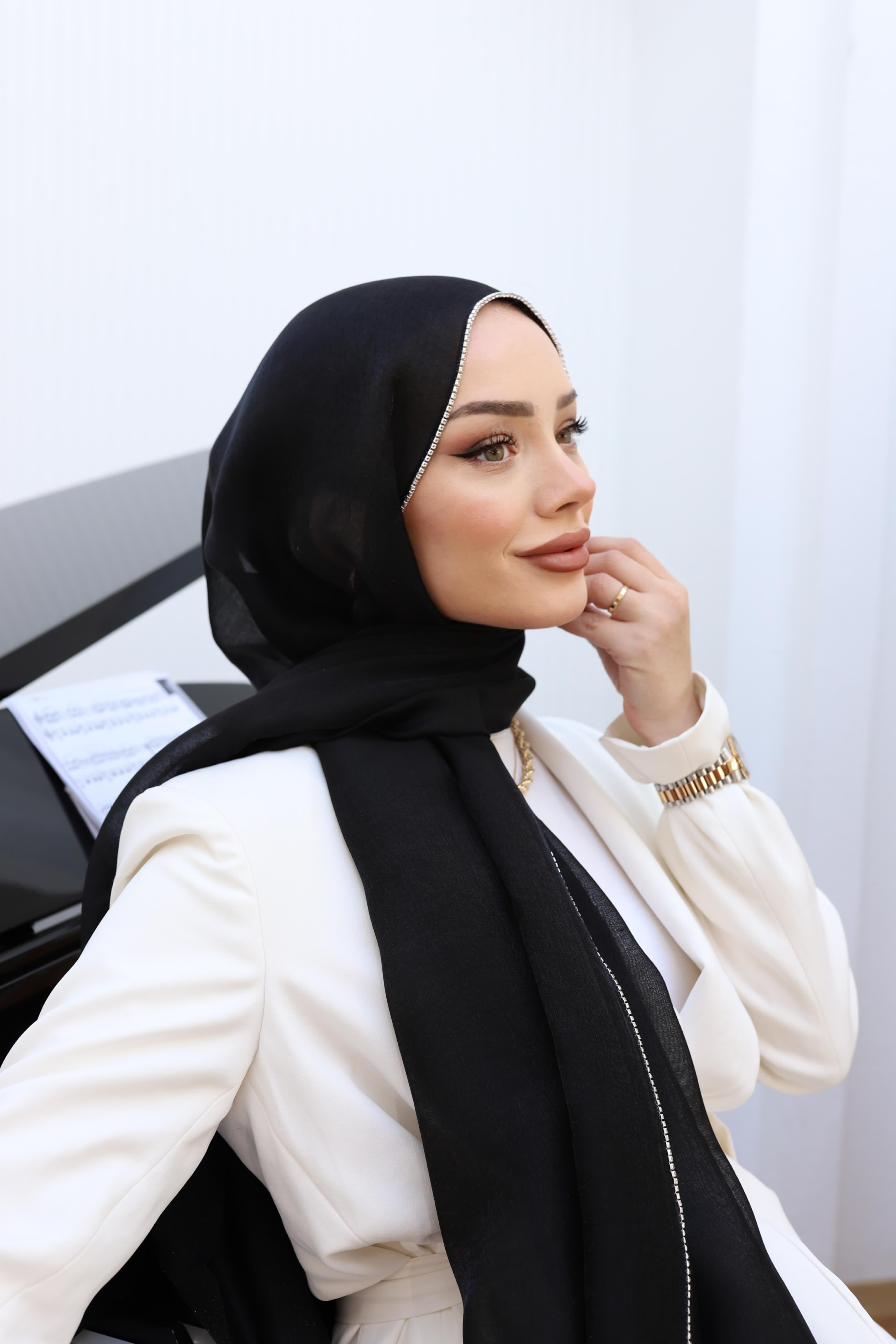 Swarovski Detaylı Pırlanta Şal (Siyah)