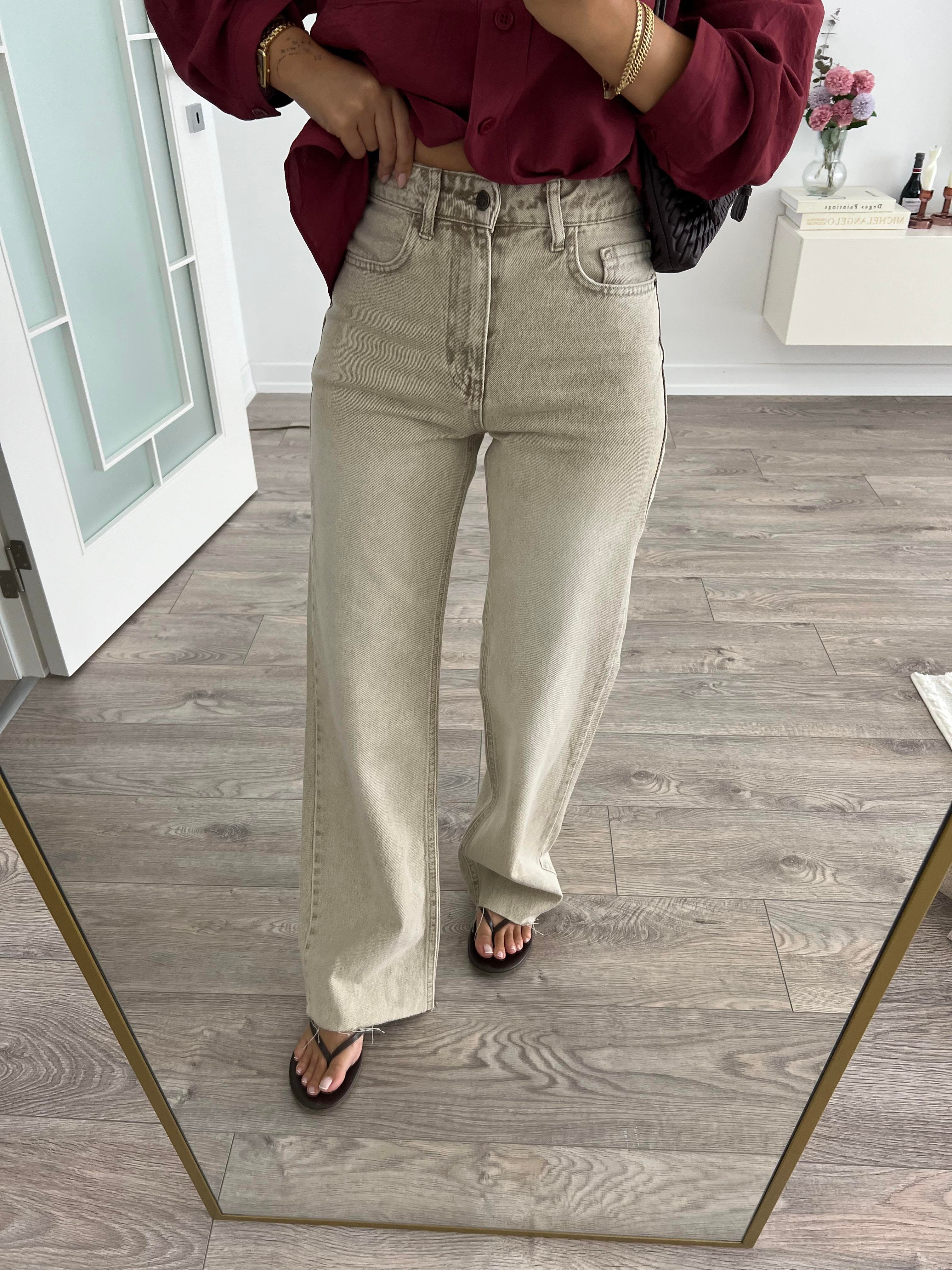 Açık Renk Taşlanmış Wide Leg Jean