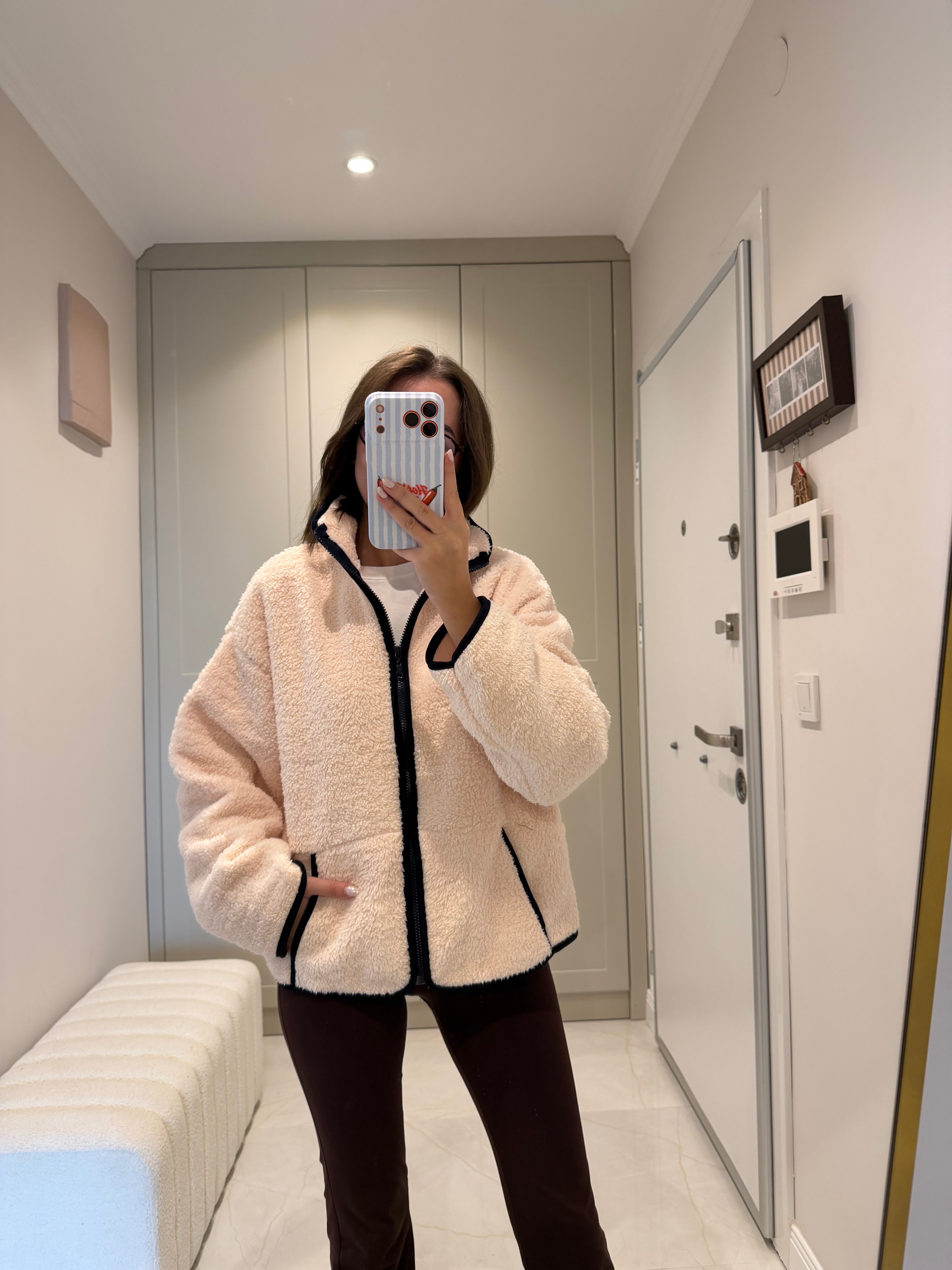 Atıcım Nakışlı Ekru Fermuarlı Polar Ceket