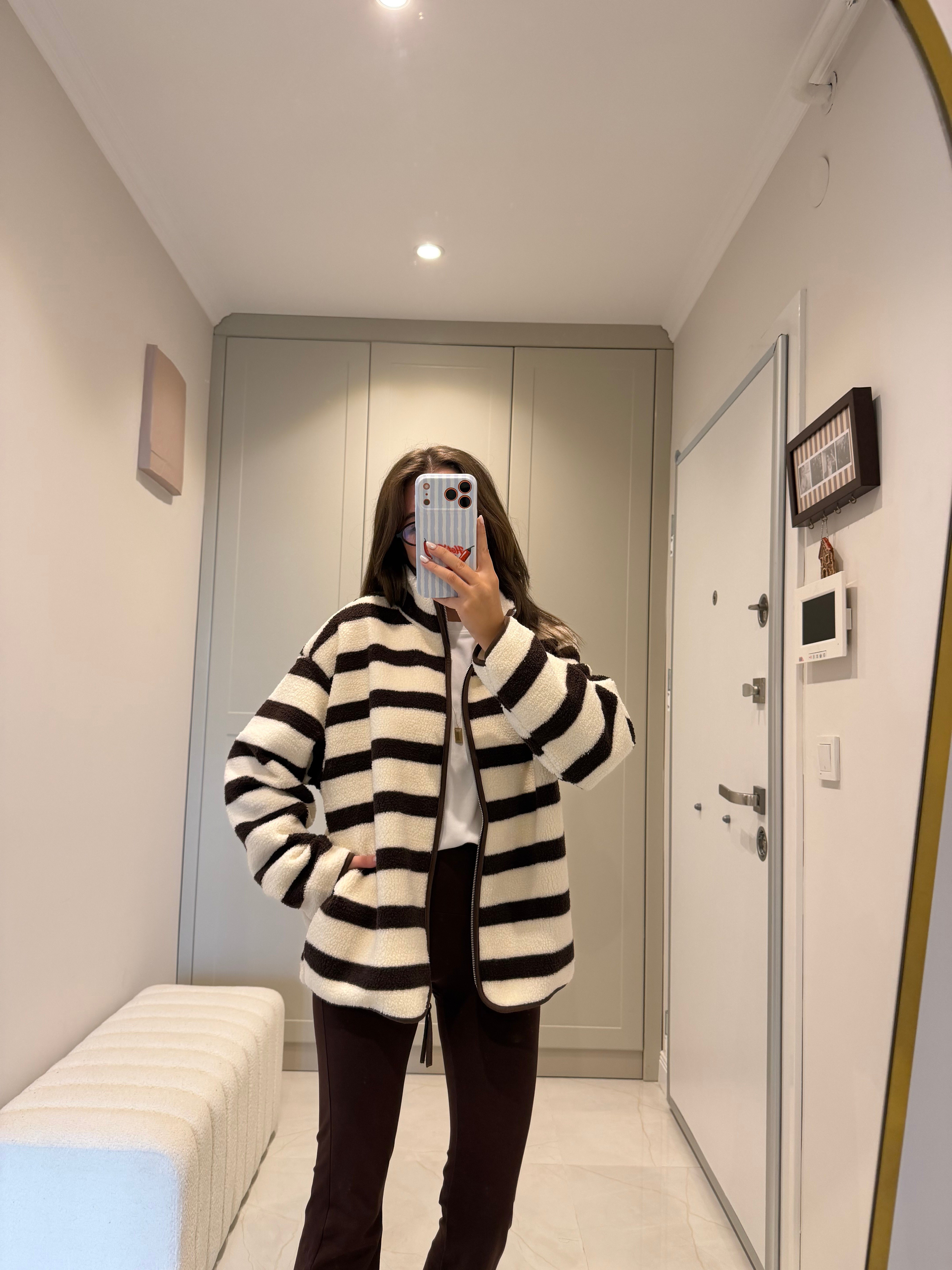 Kahve Çizgili Fermuarlı Polar Ceket