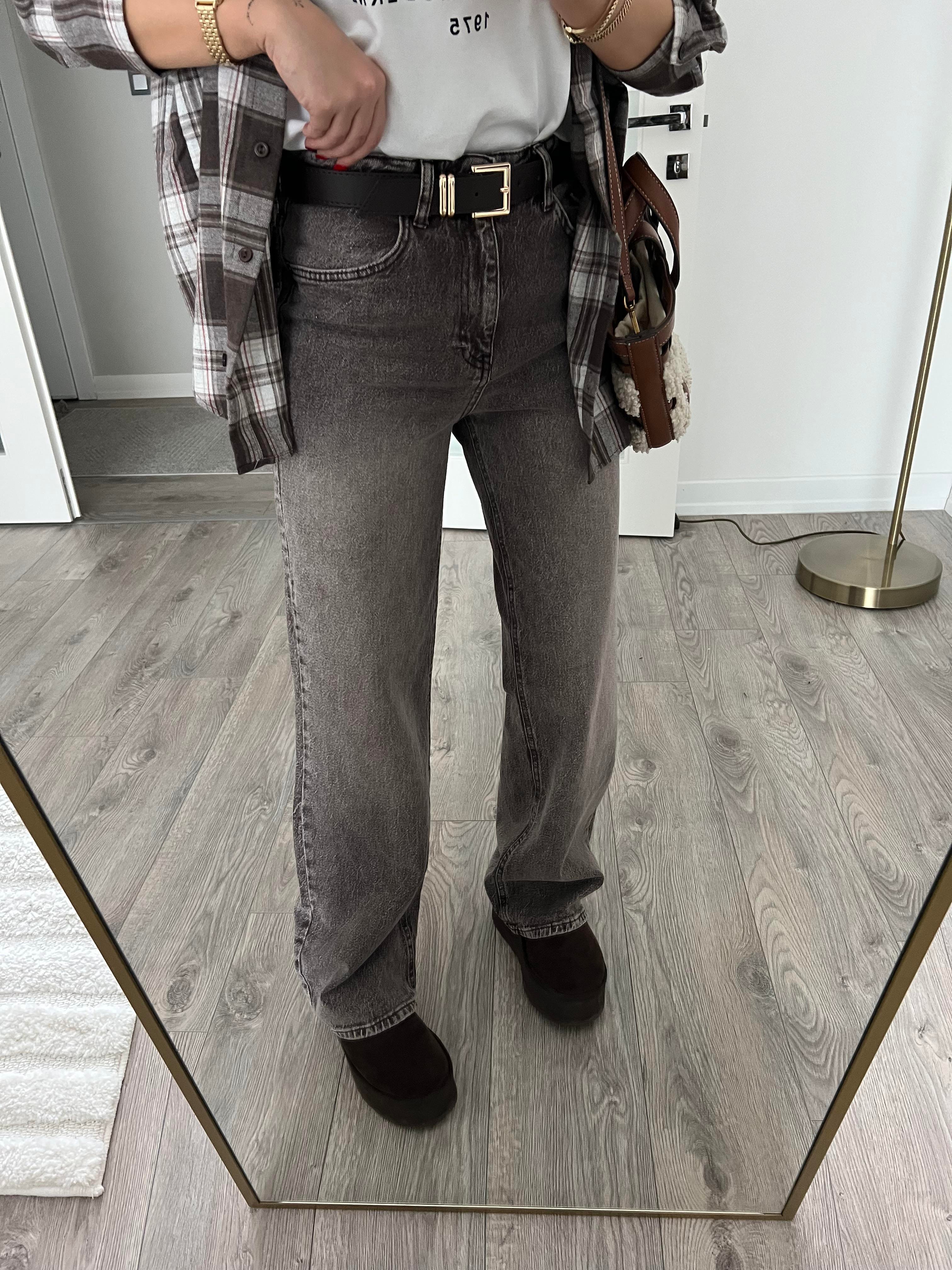 Kemerli Kahve Taşlanmış Straight Jean 