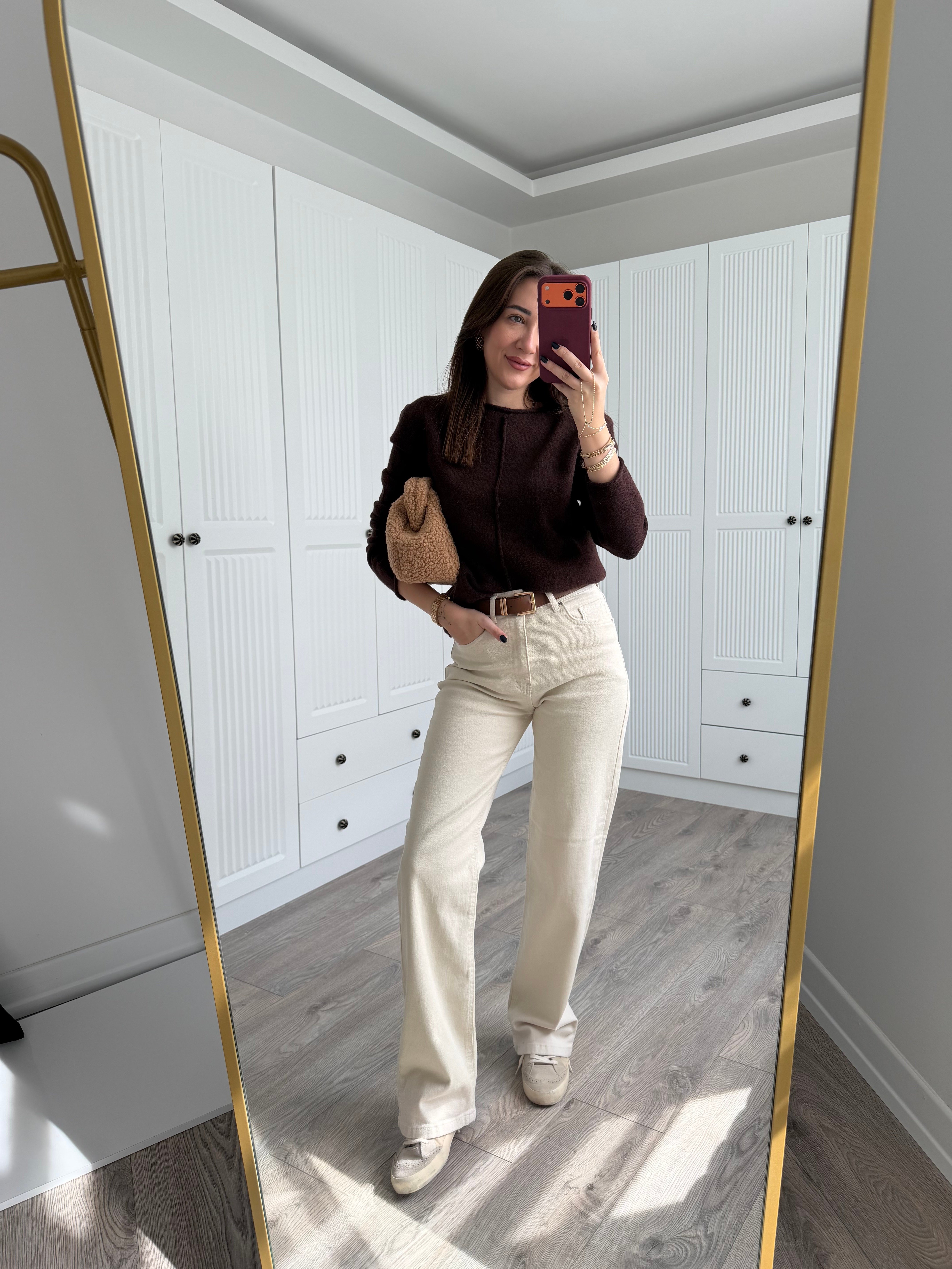 Kemerli Krem Straight Likralı Jean