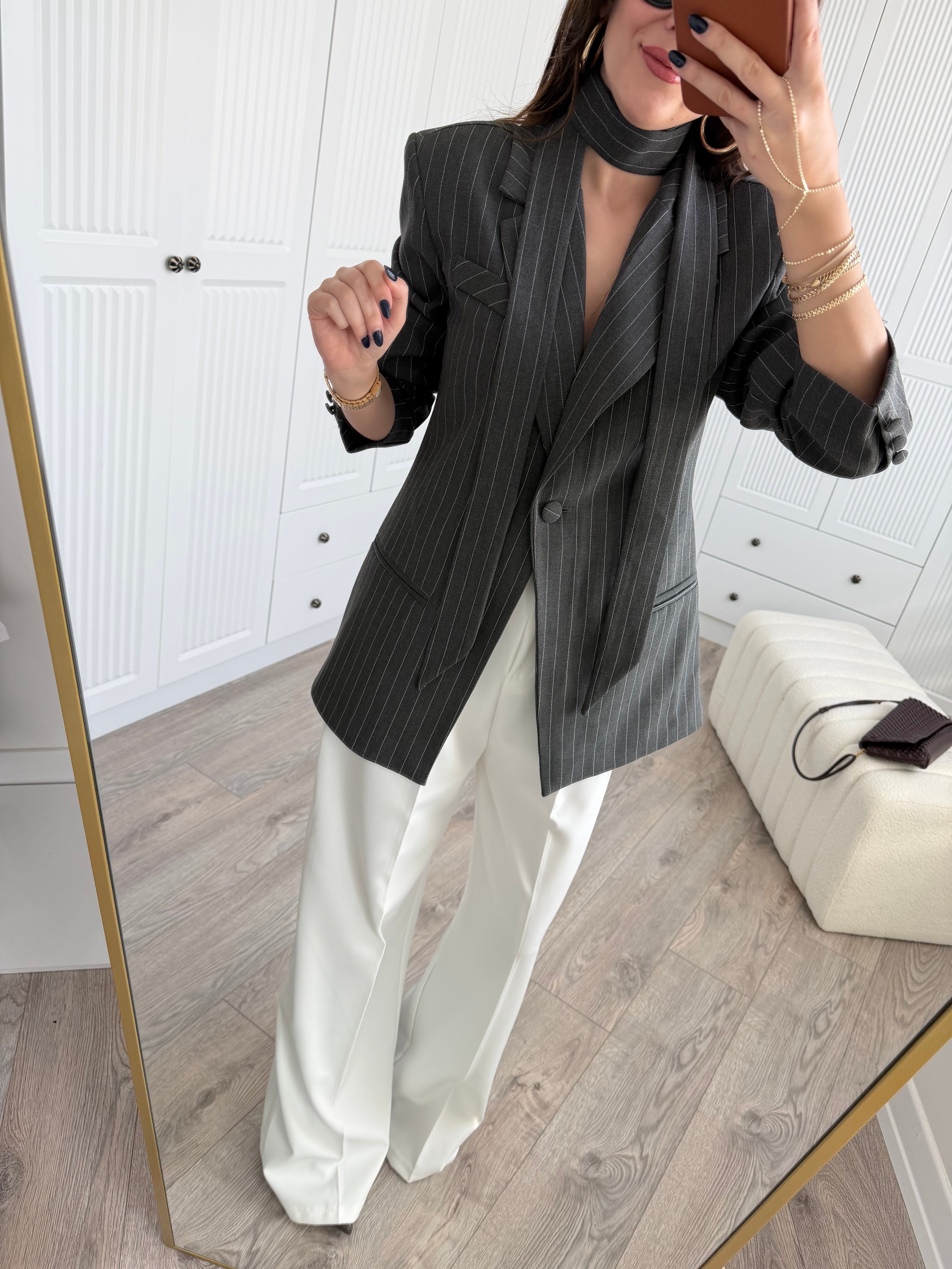 Marka Model Fularlı Çizgili Antrasit Blazer Ceket 