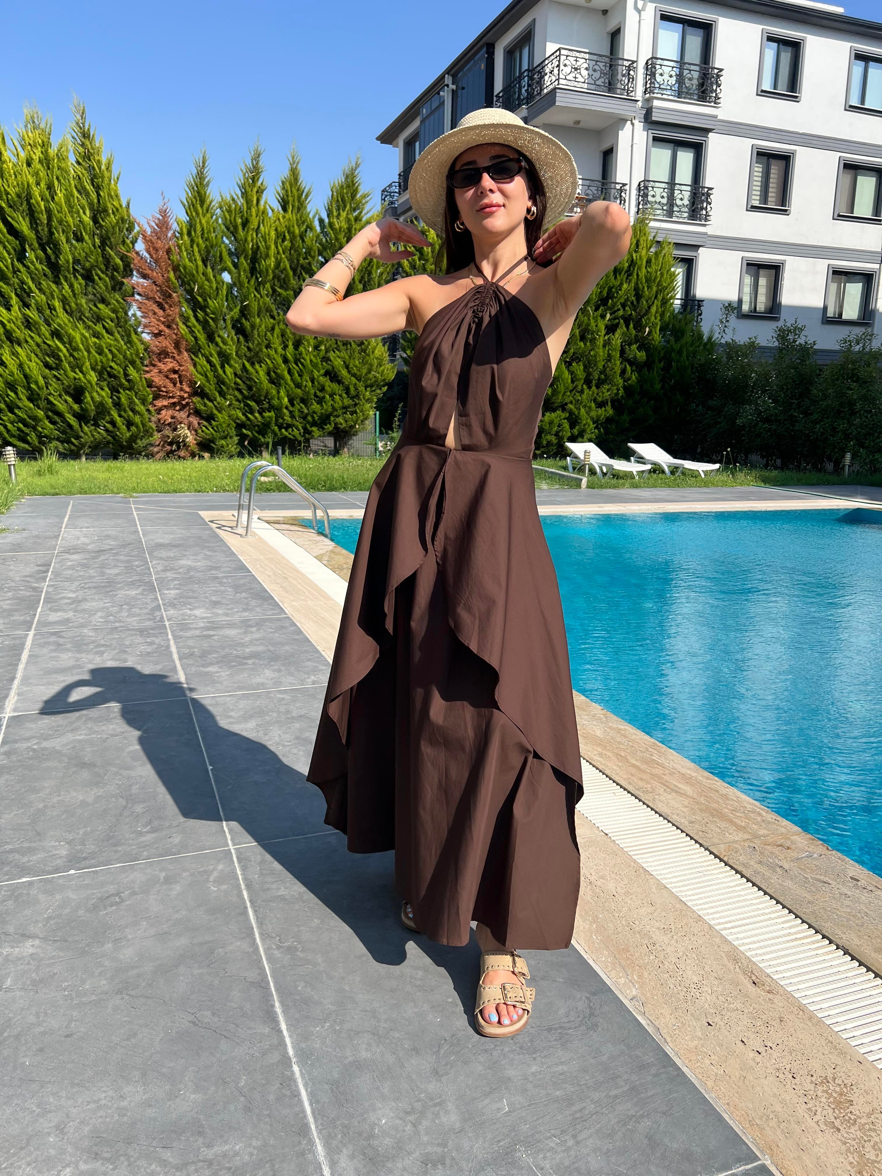 Marka Model Kahve Boyundan Bağlamalı Poplin Elbise