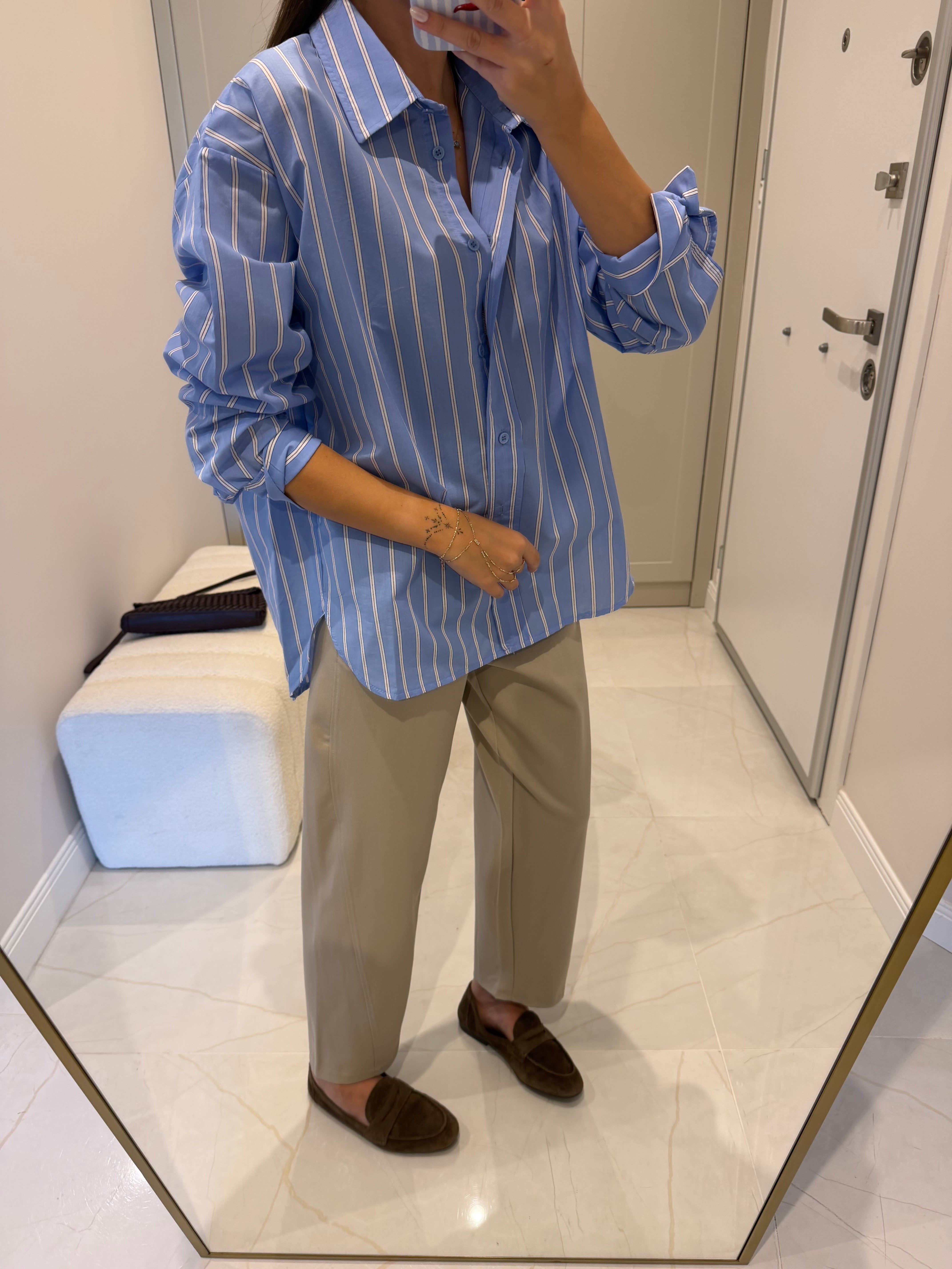Mavi Çizgili Oversize Gömlek