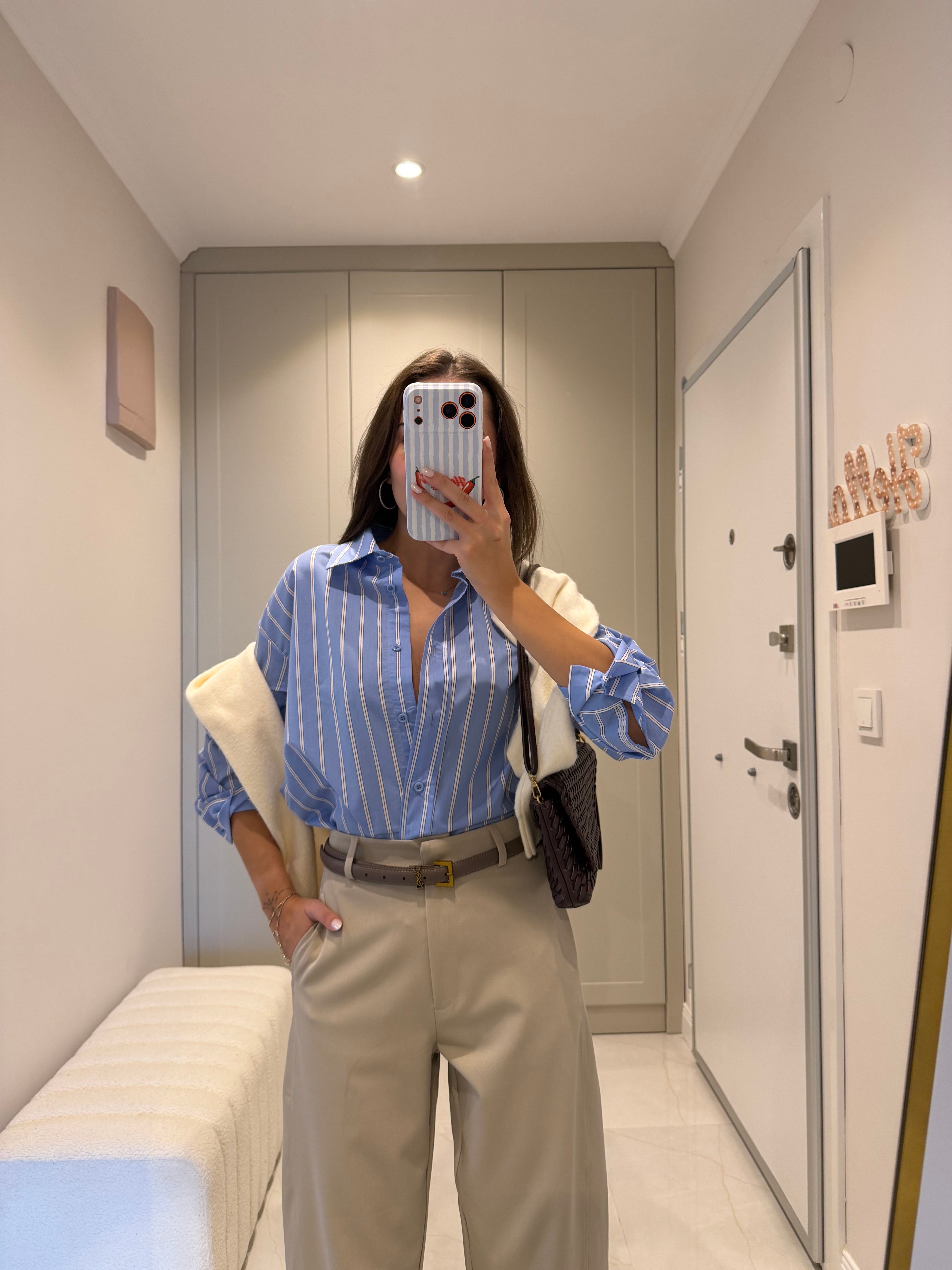 Mavi Çizgili Oversize Gömlek
