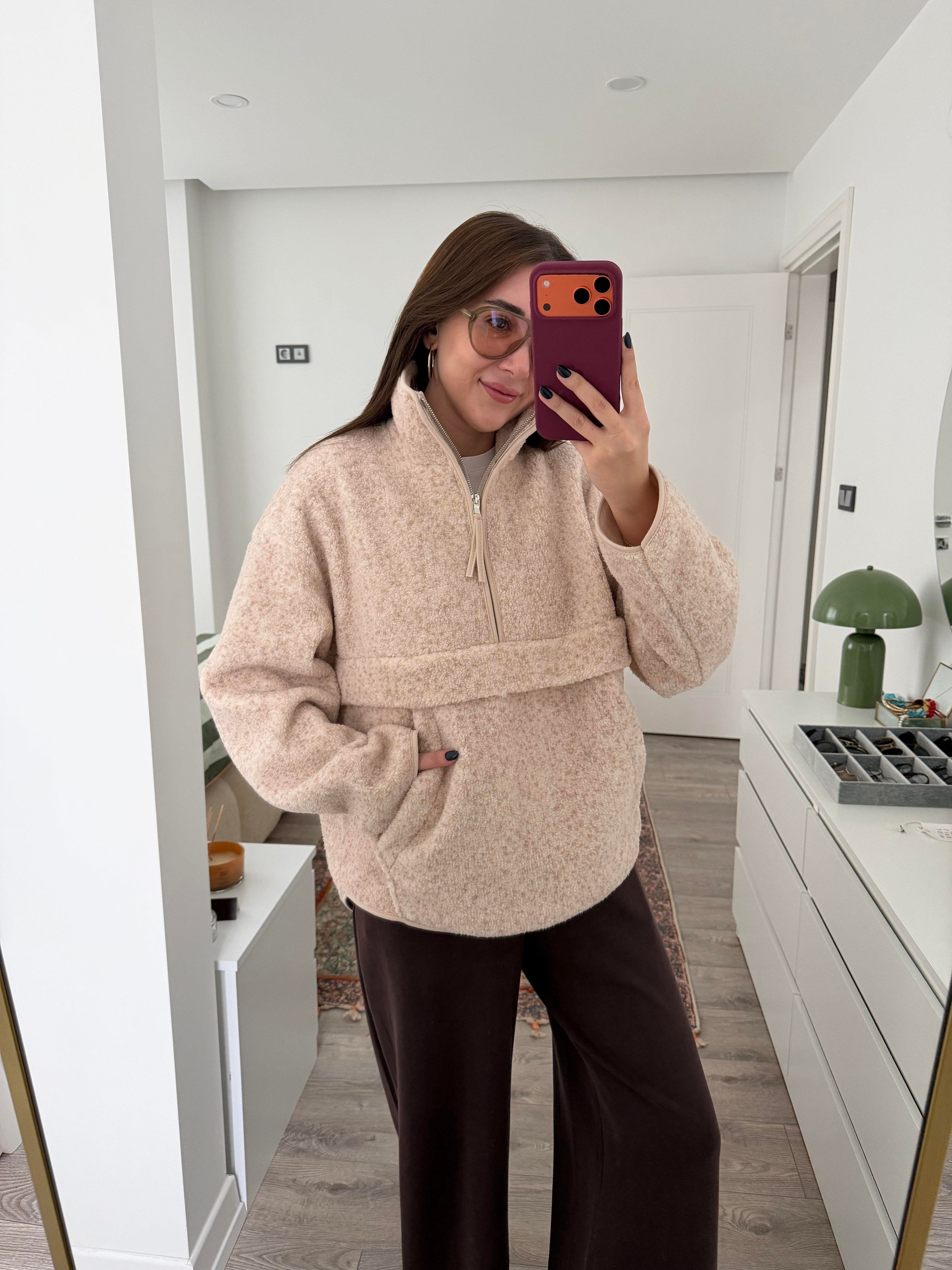 Oyshoo Model Peluş Fermuarlı Krem Sweat 