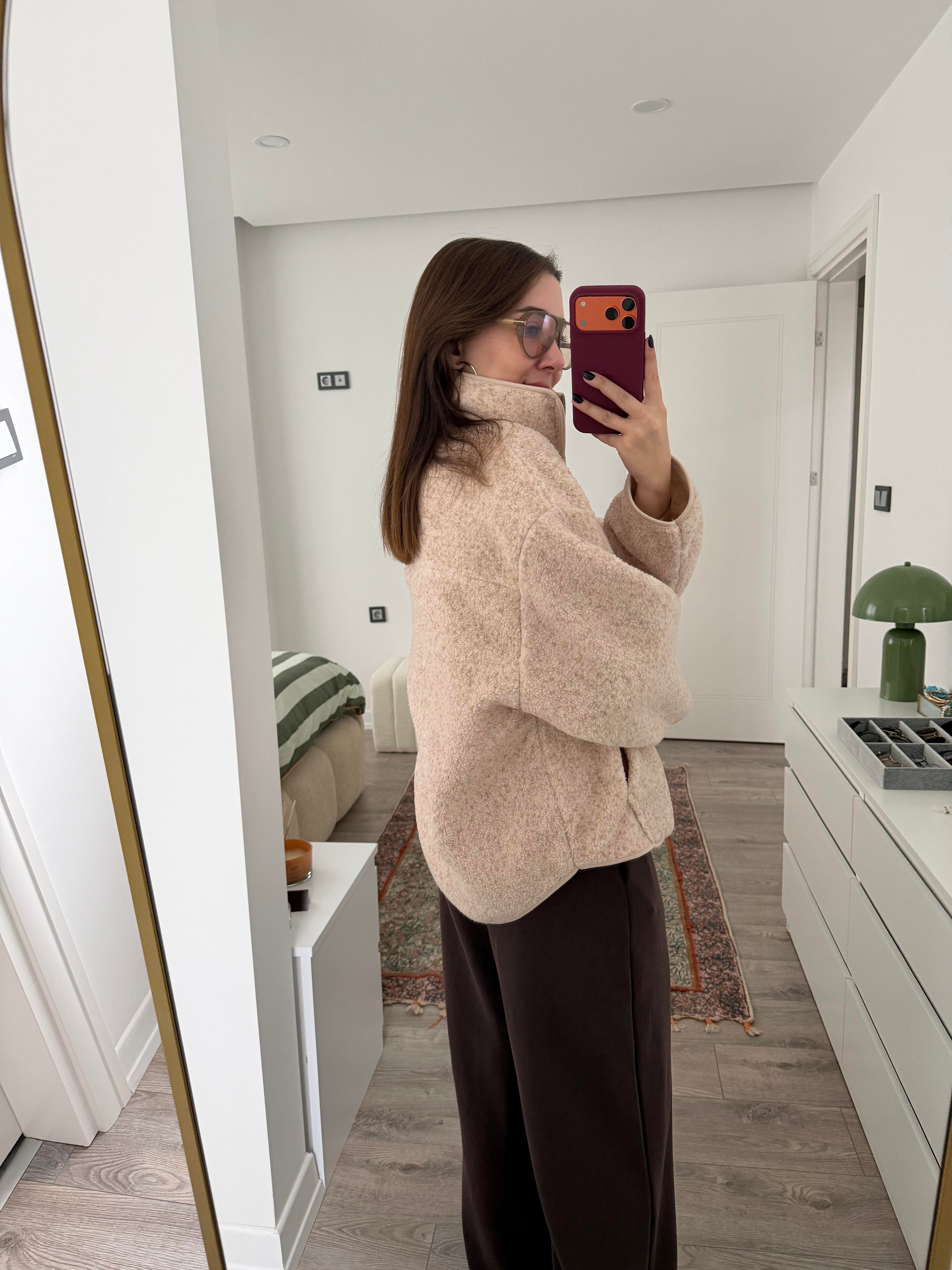 Oyshoo Model Peluş Fermuarlı Krem Sweat 