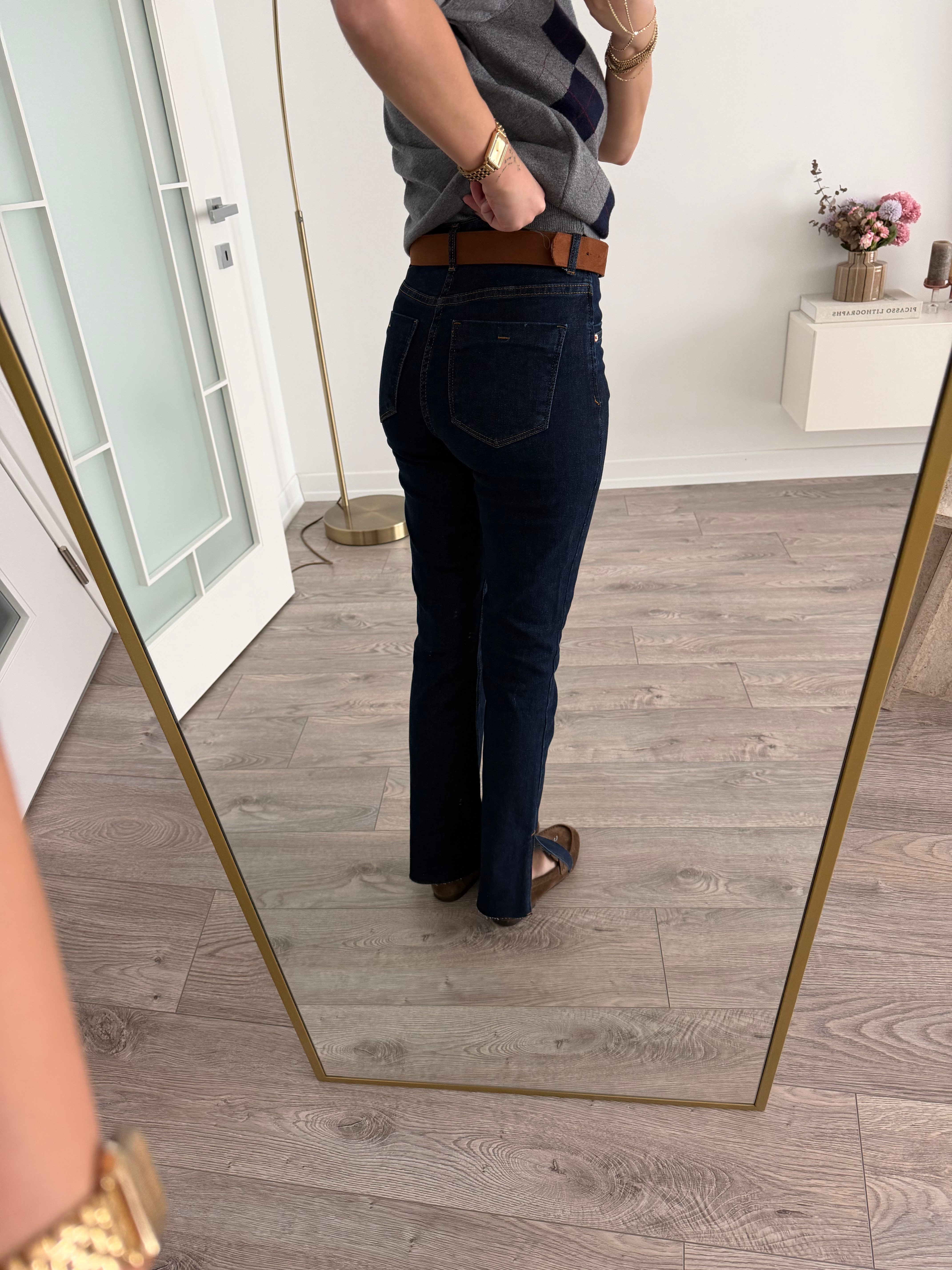 Paça Yırtmaçlı Laci Likralı Jean