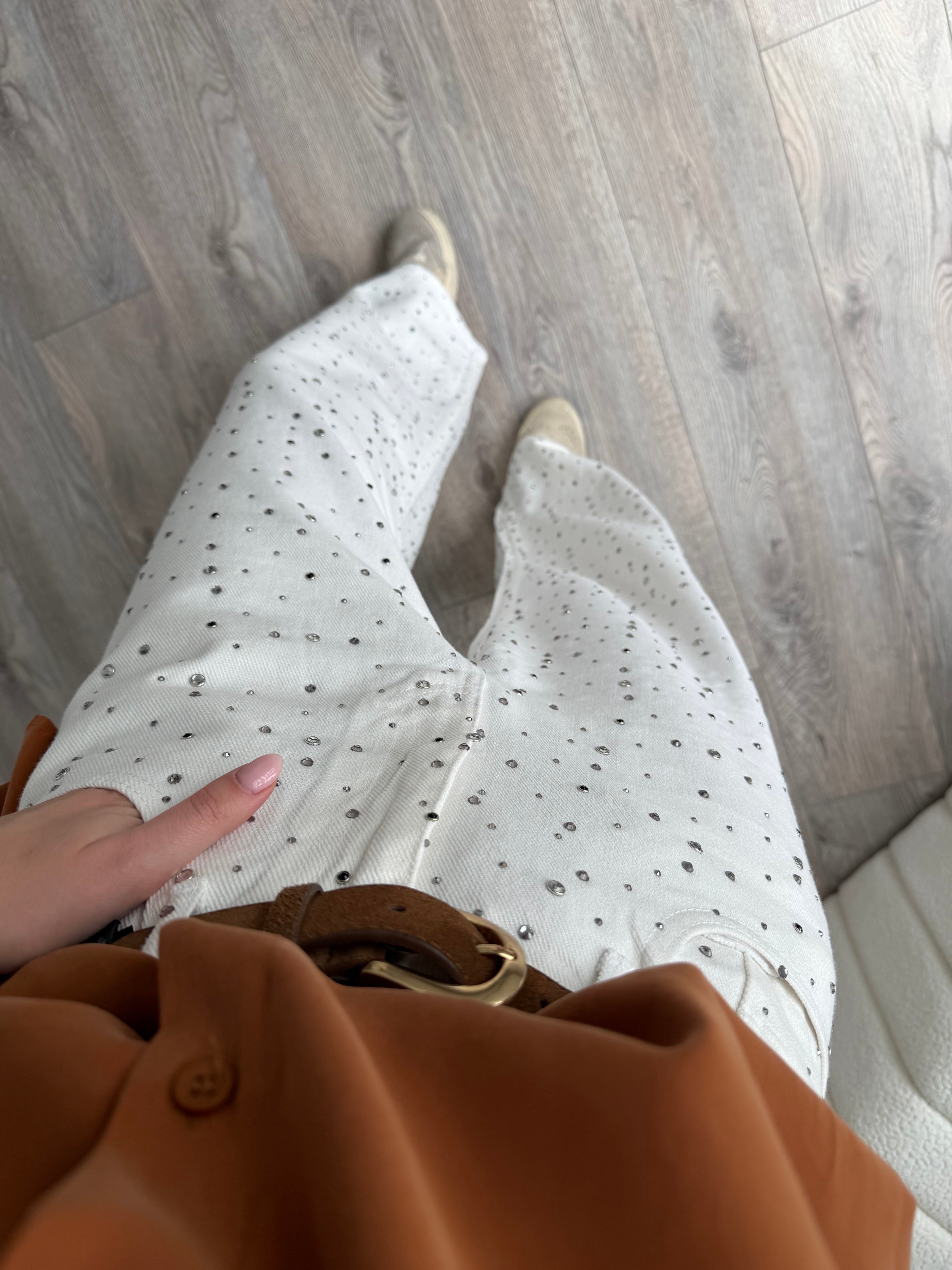 Premium Beyaz Taşlı Jean