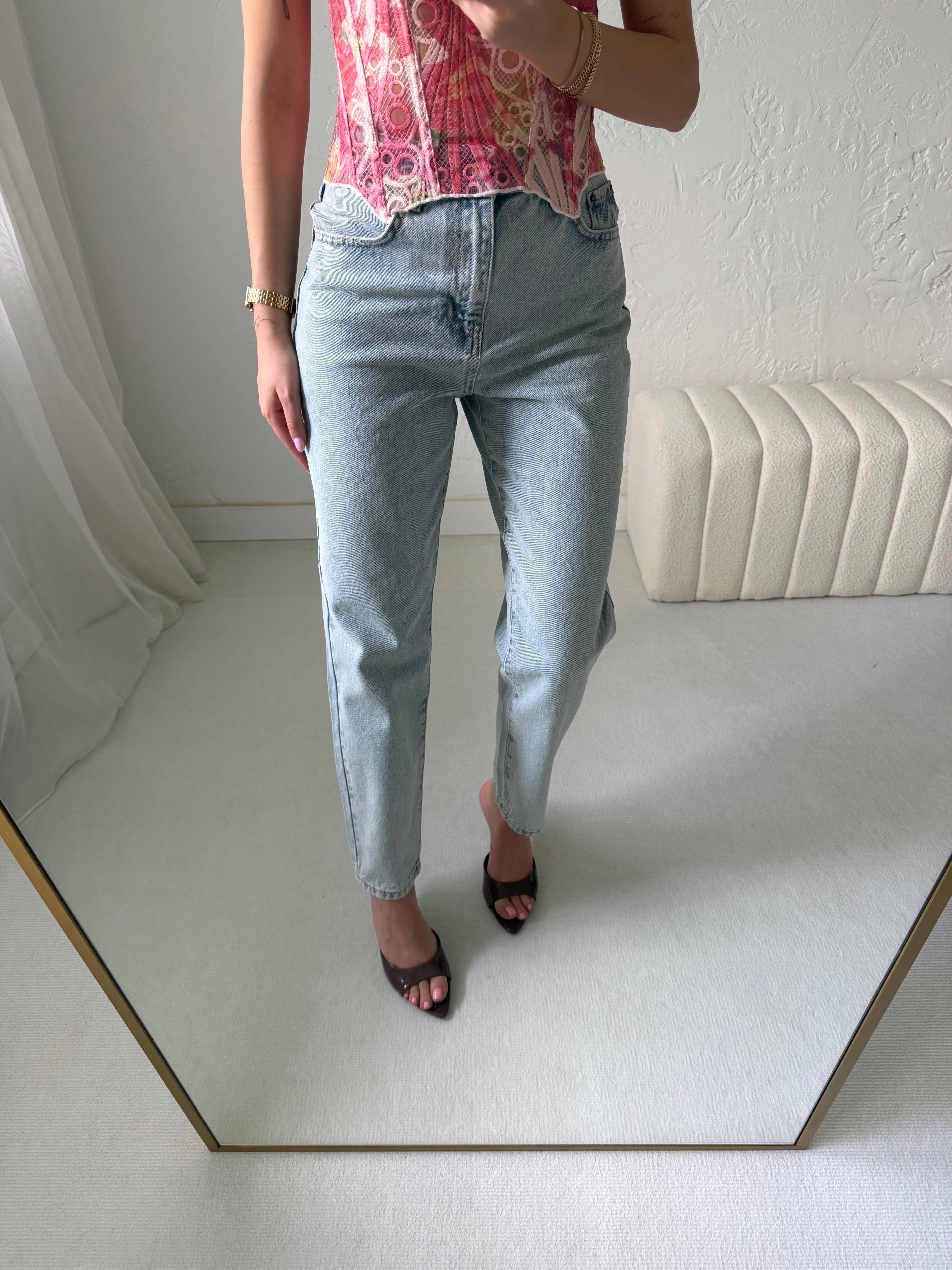 Twst Buz Mavi Mom Jean