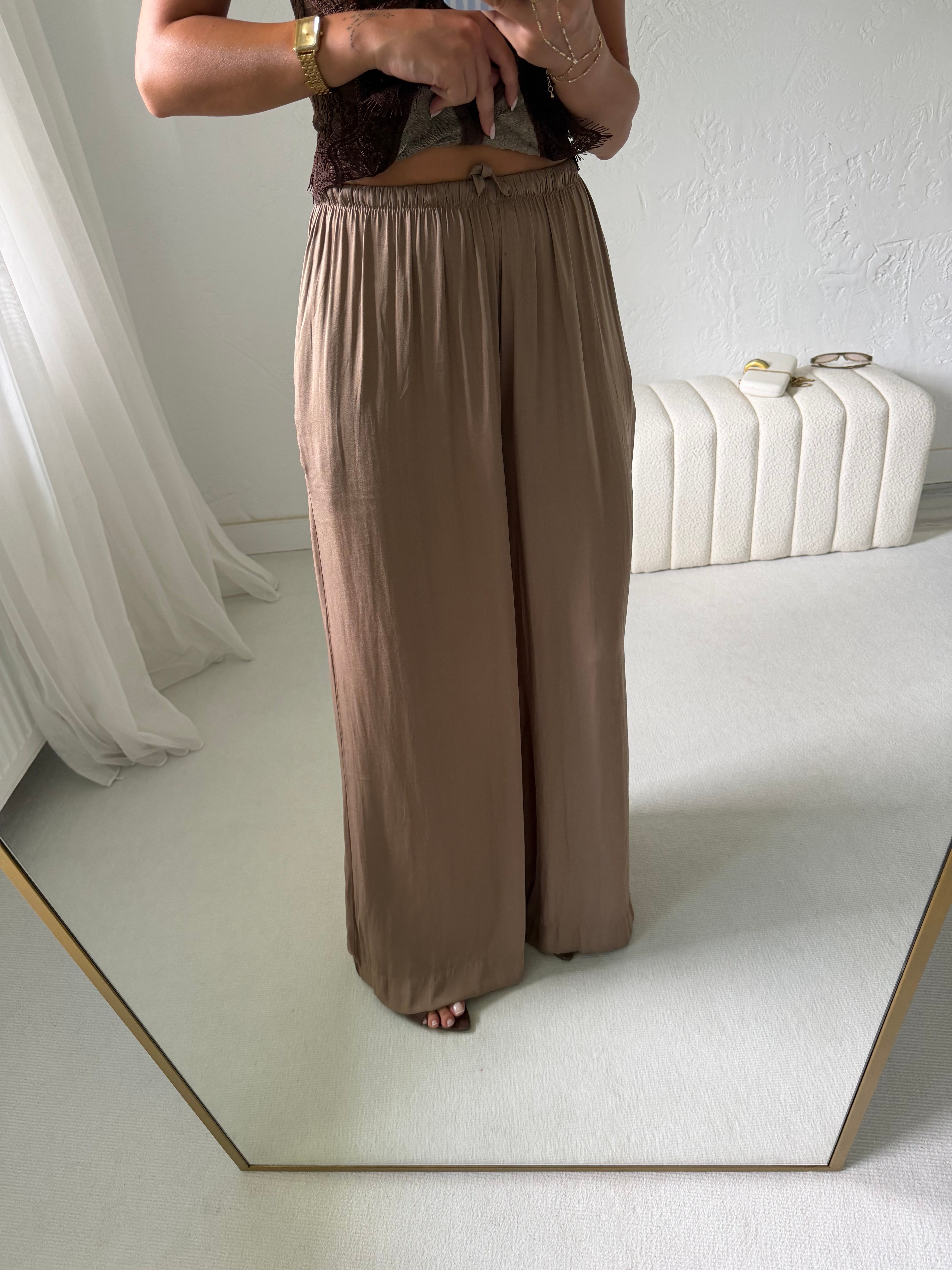 ZR Model Geniş Paça Pantolon 