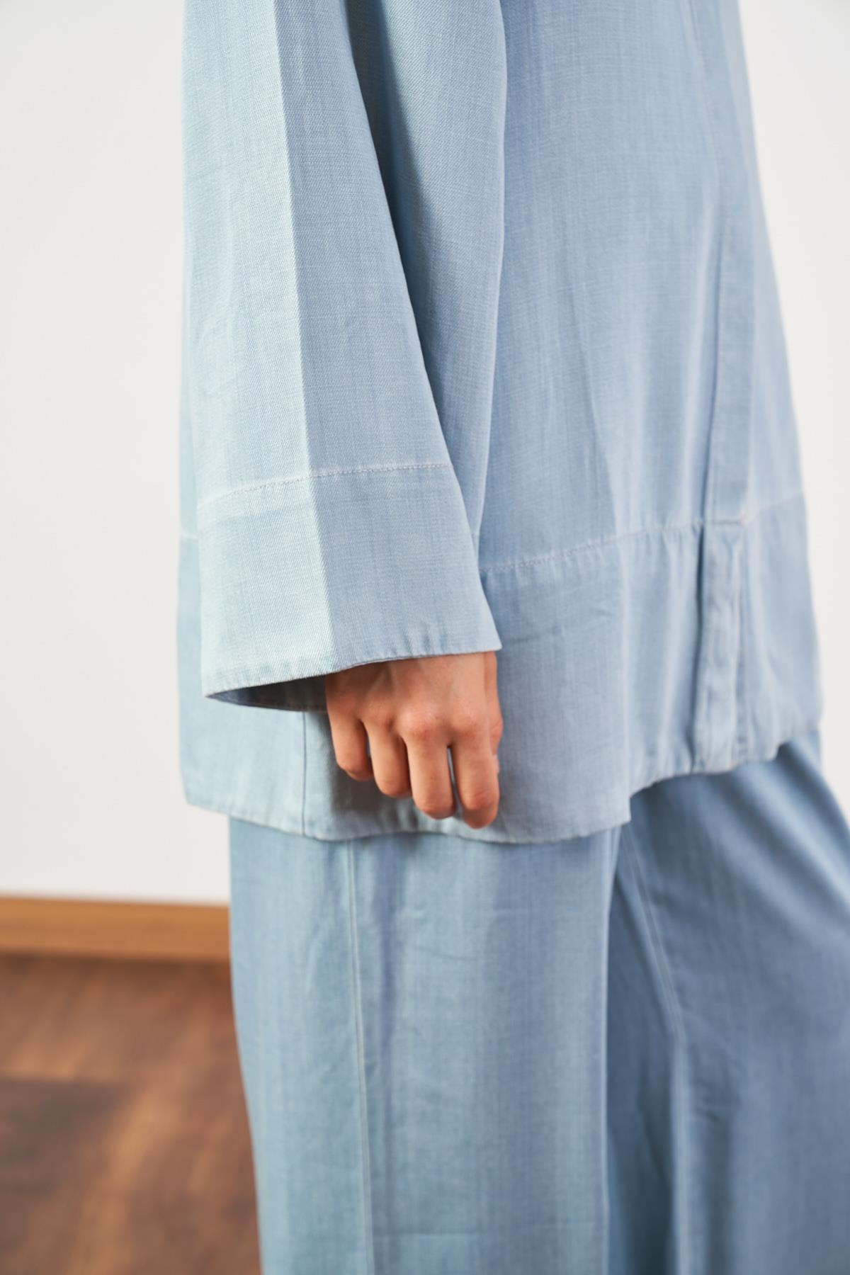 Açık Mavi Pervazlı Denim Tunik