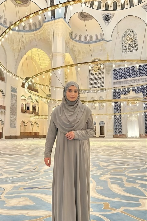 Hazır Şallı Tek Parça Namaz Elbisesi Açık Gri