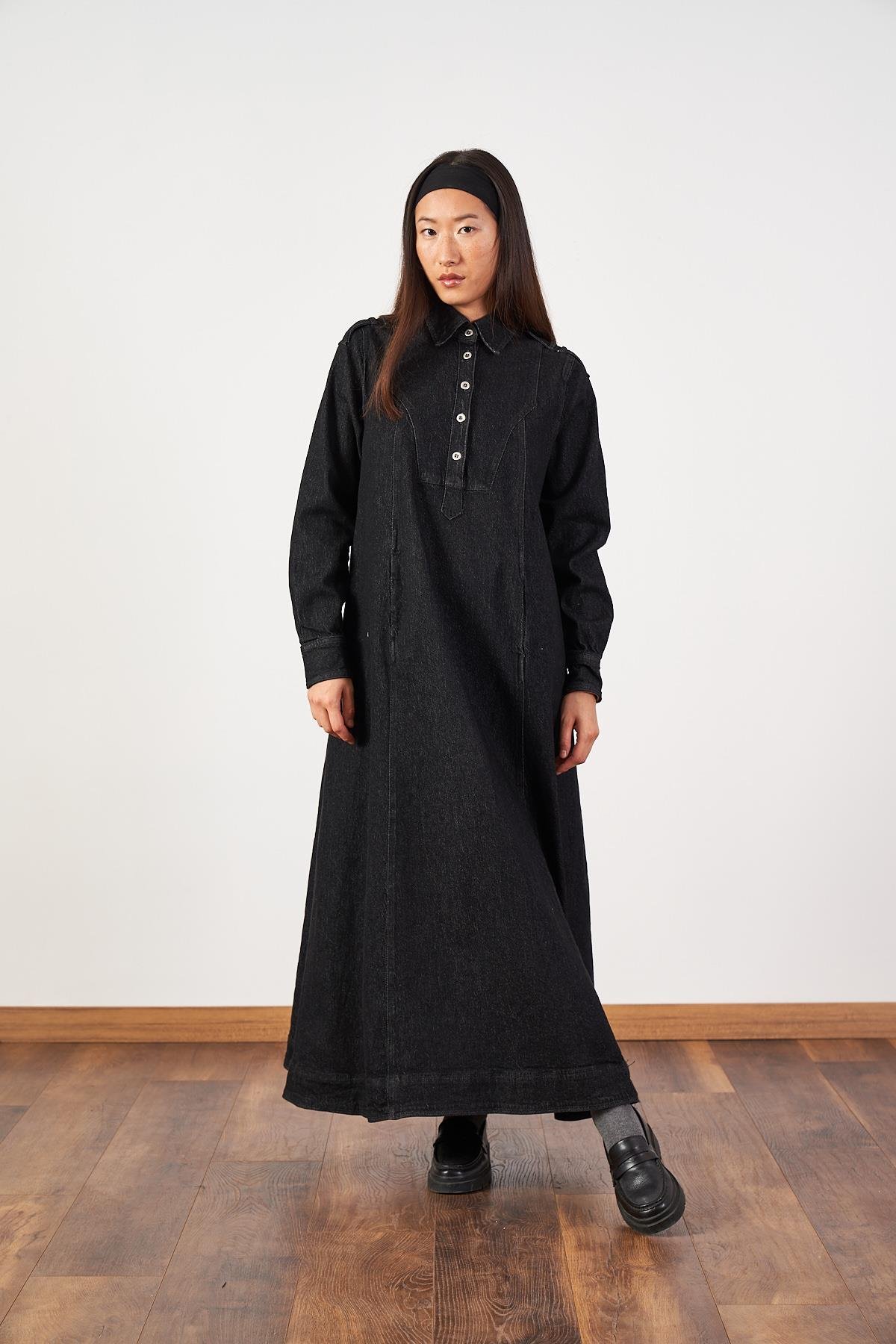 Oversize Kuşaklı Yaka Düğmeli Uzun Denim Tesettür Elbise Siyah