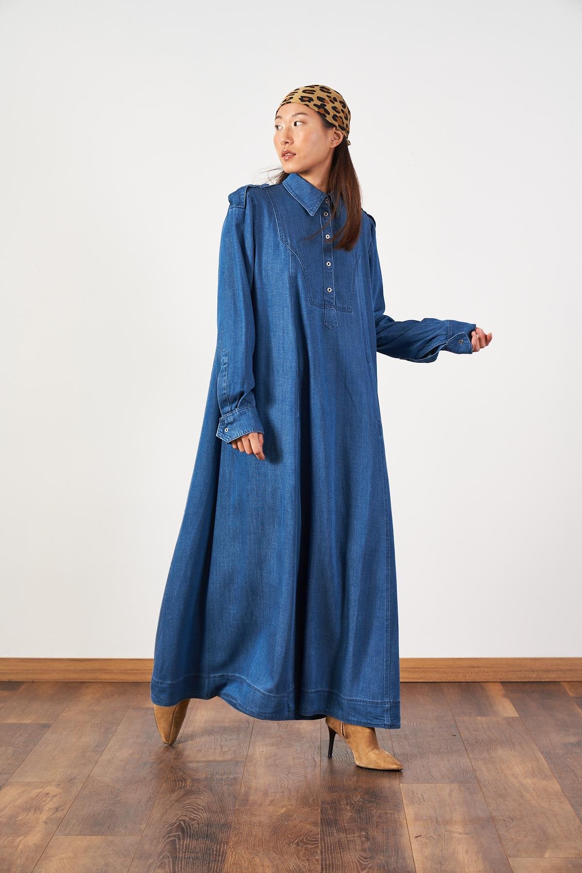 Oversize Kuşaklı Yaka Düğmeli Uzun Denim Elbise Koyu Mavi