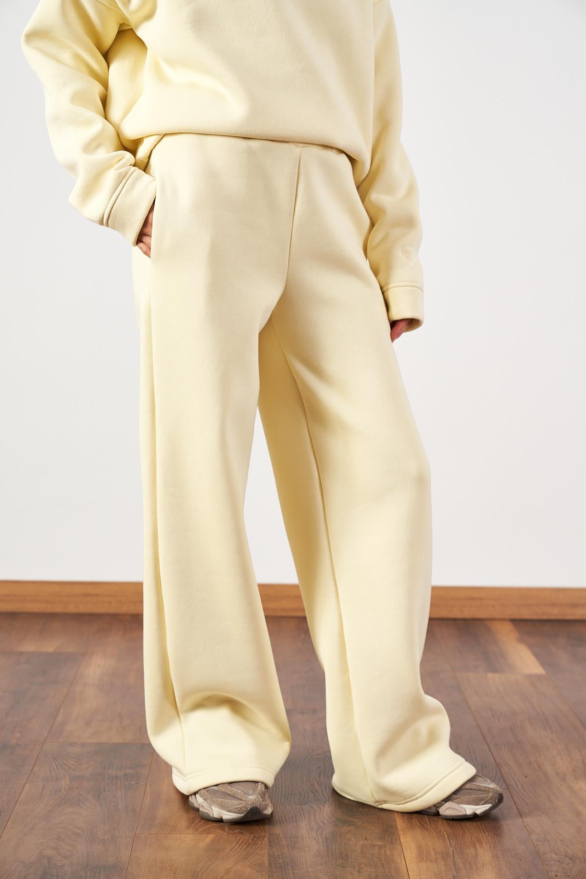 Üç İplik Polar Eşofman Takım Butter Yellow