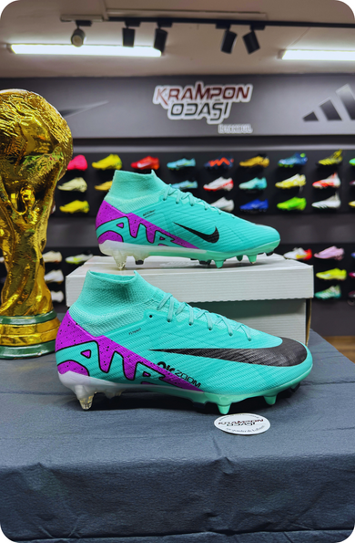 Air Zoom Superfly Su Yeşili Vidalı