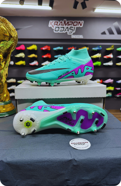 Air Zoom Superfly Su Yeşili Vidalı