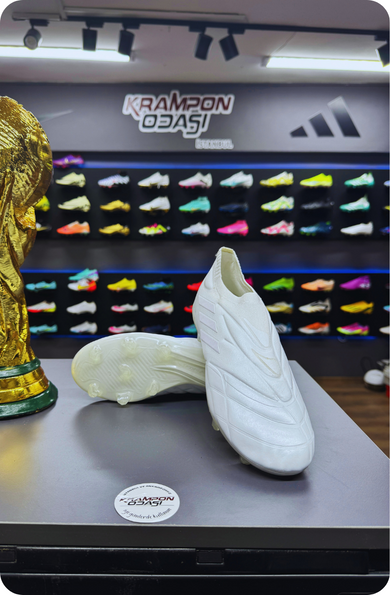 Copa 23 Elit Beyaz